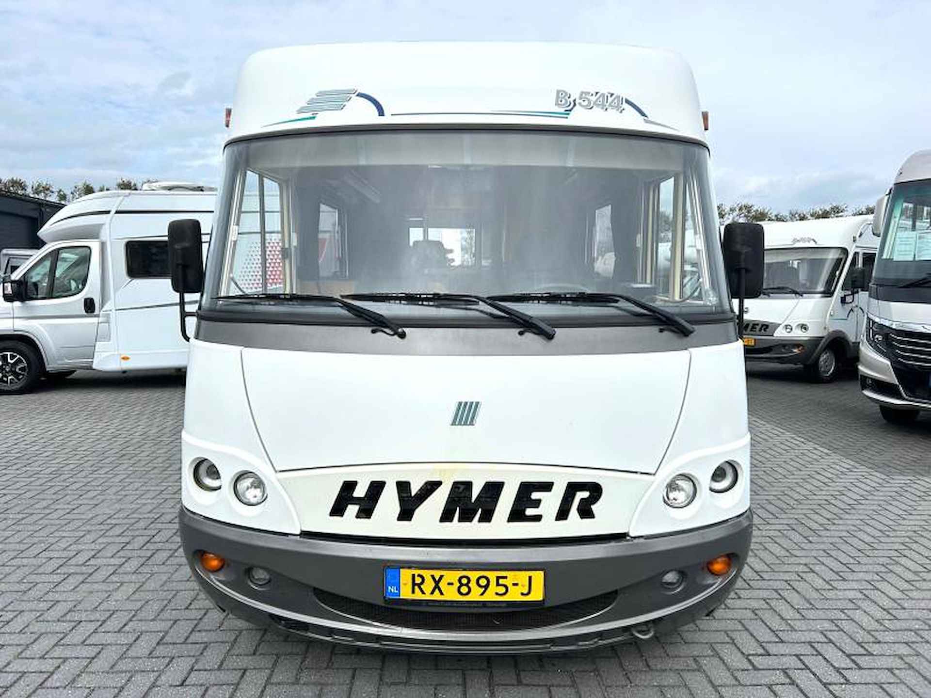 Hymer B544  hefbed/122pk/1999/6-meter - 4/22