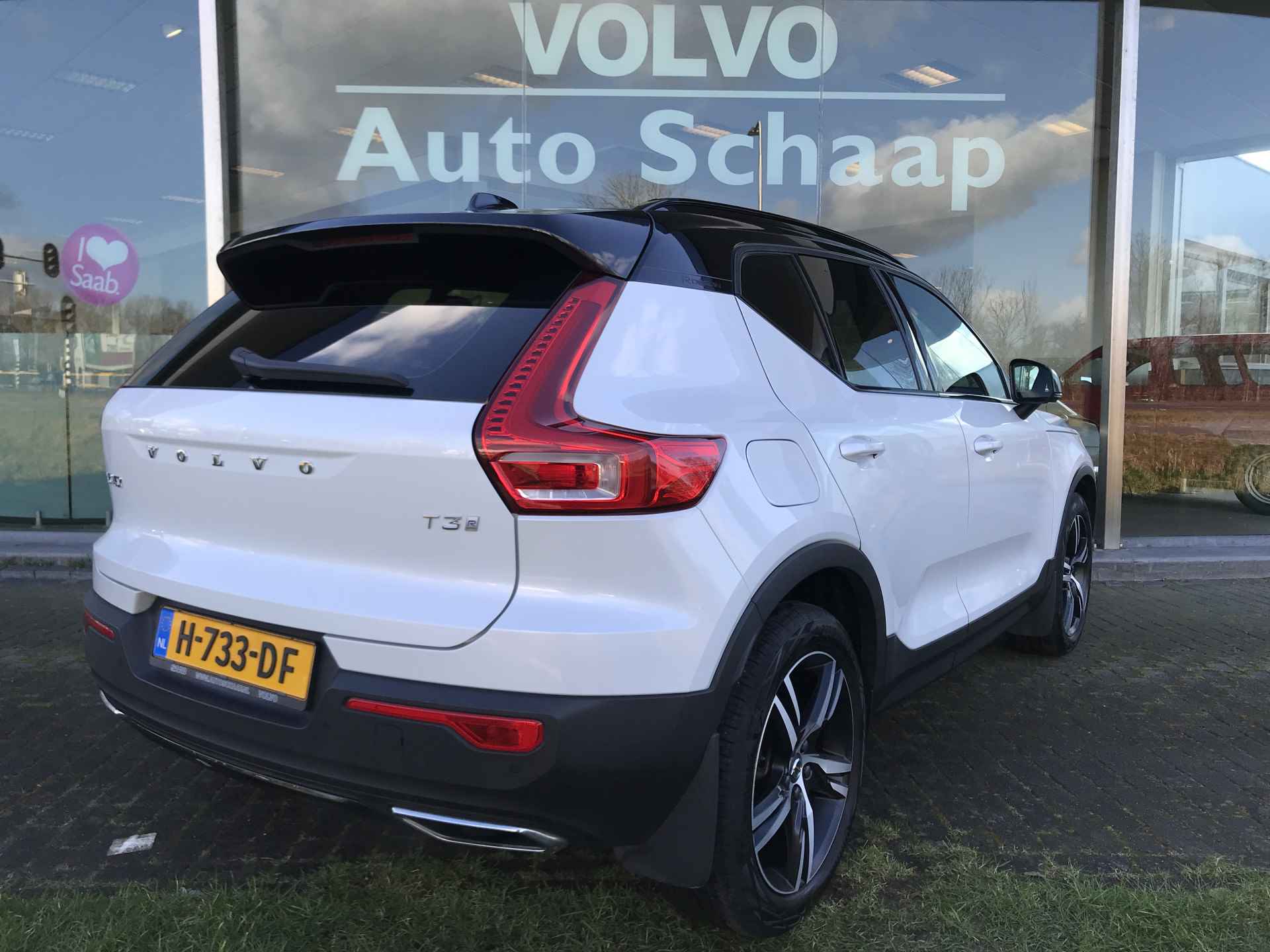 Volvo XC40 1.5 T3 R-Design Automaat | Rijklaar incl 12 mnd Bovag | Trekhaak Keyless Camera Carplay - 5/36