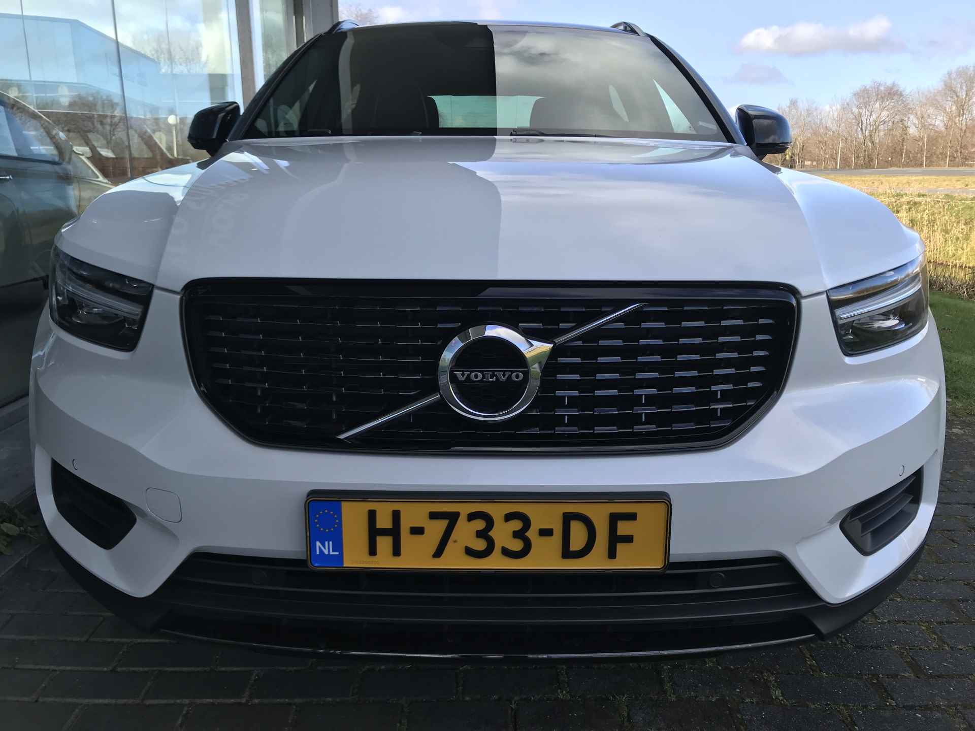 Volvo XC40 1.5 T3 R-Design Automaat | Rijklaar incl 12 mnd Bovag | Trekhaak Keyless Camera Carplay - 8/36