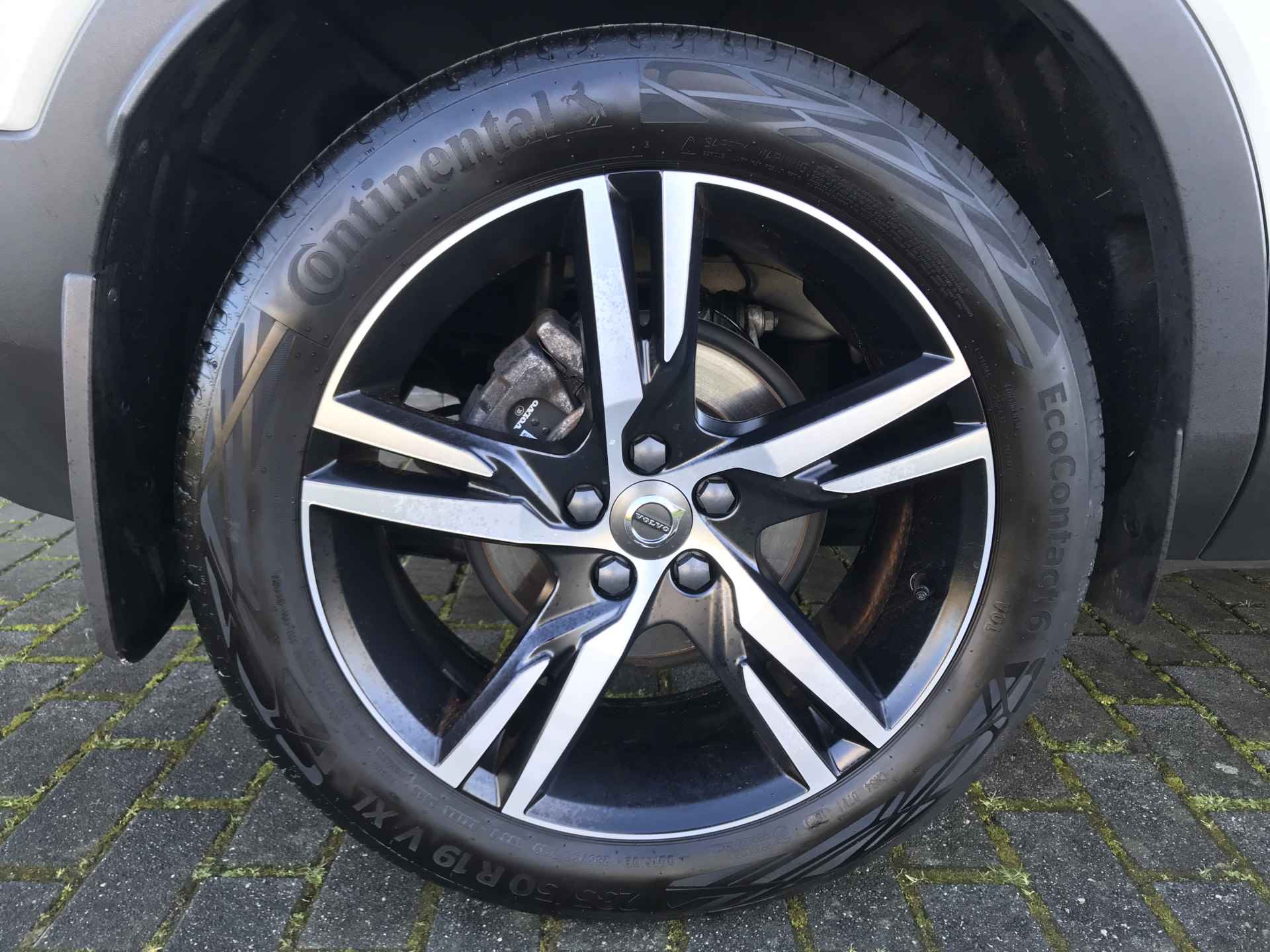 Volvo XC40 1.5 T3 R-Design Automaat | Rijklaar incl 12 mnd Bovag | Trekhaak Keyless Camera Carplay - 34/36