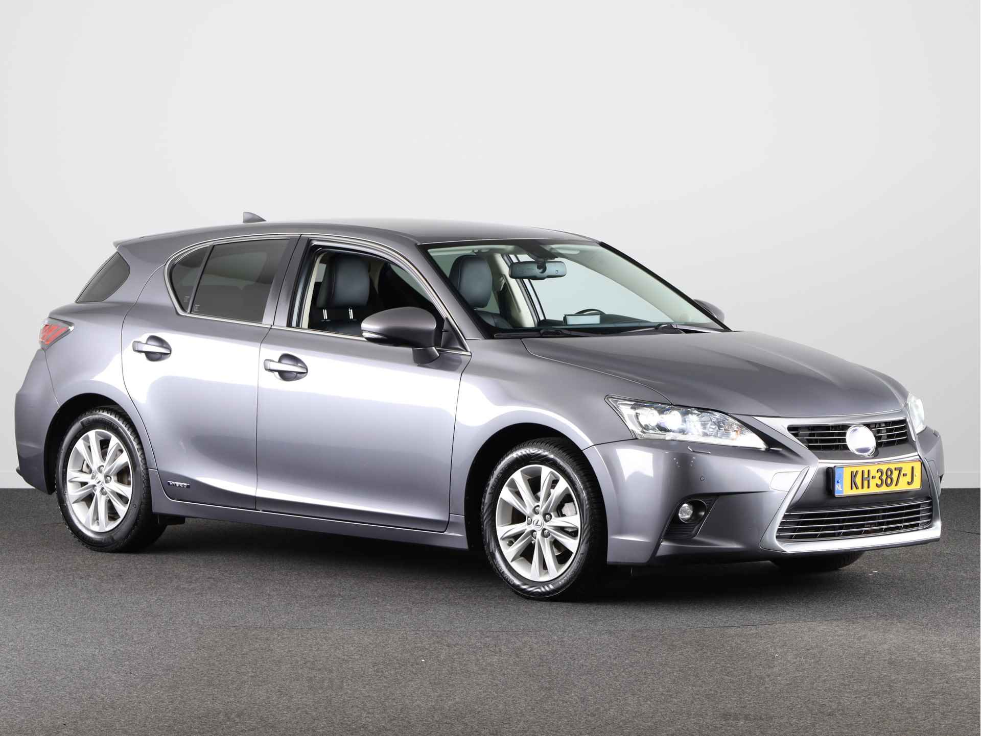 Lexus CT 200h Luxury Line | Verwarmde voorstoelen | - 18/44