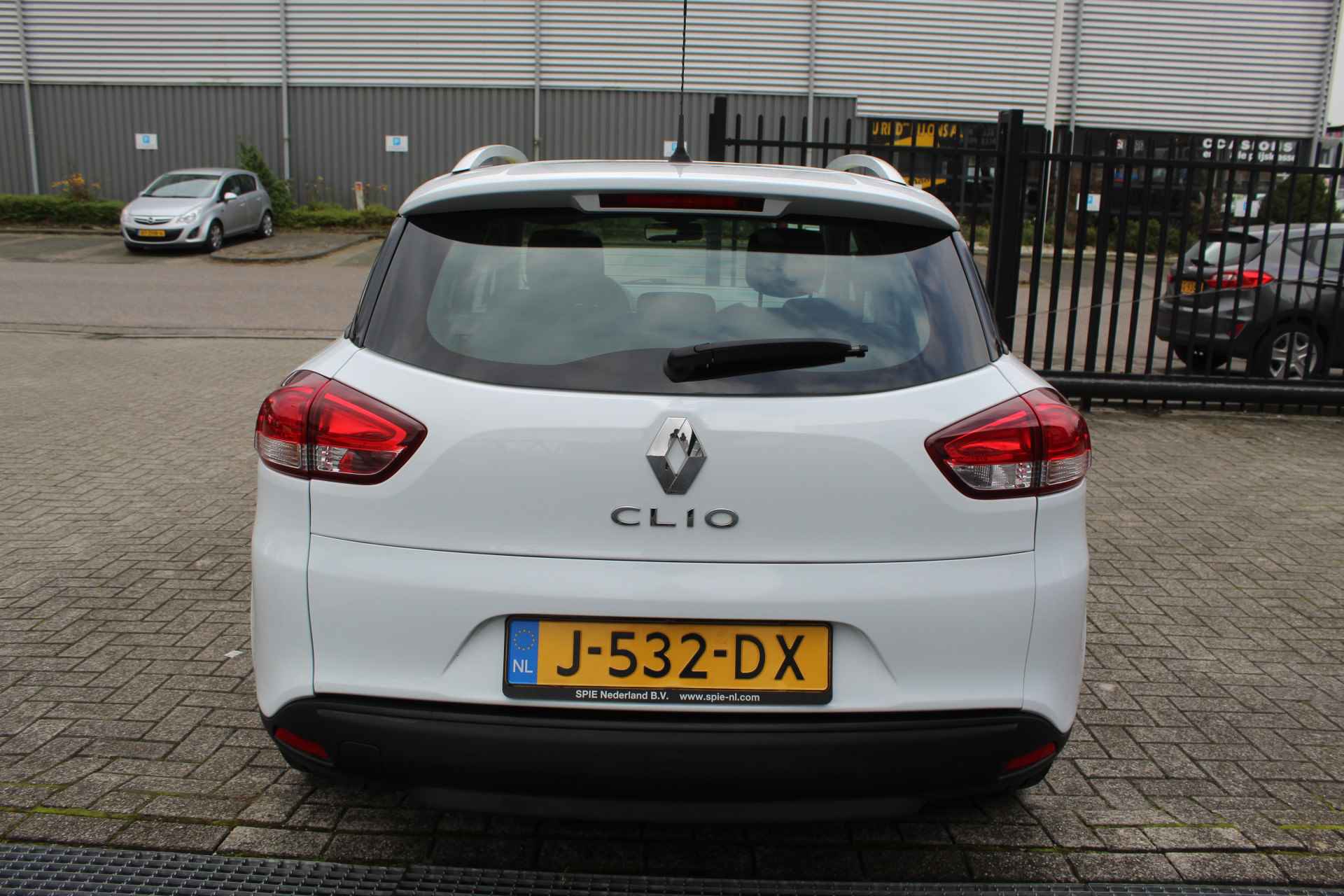 Renault Clio Estate 0.9 TCe Zen Orig. NL auto/Airco/Navigatie/Bluetooth/Cruise Control/Ramen & Spiegels elektrisch - 10/23