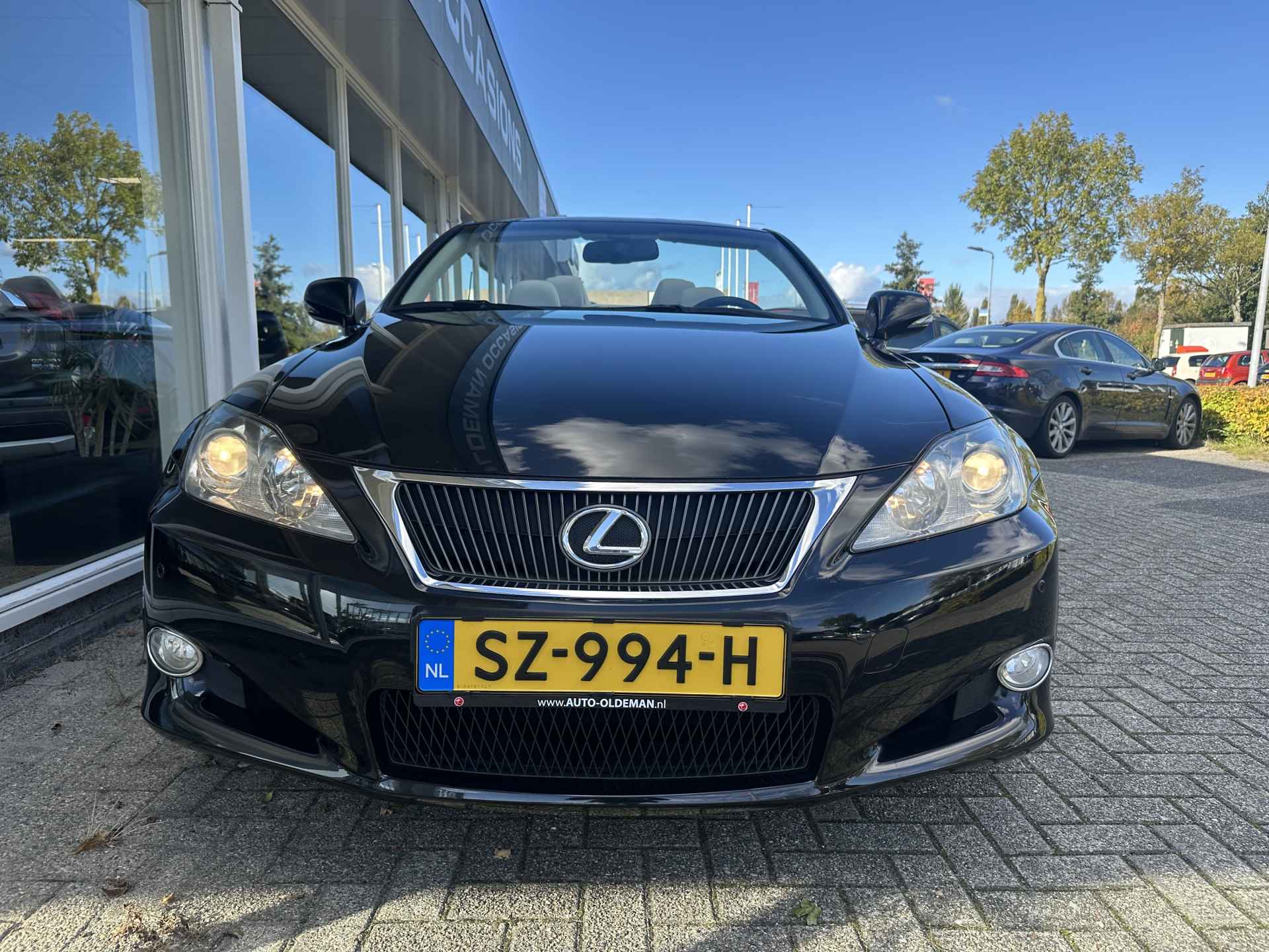 Lexus IS Cabriolet 250C Executive LEDER,NAVI,CLIMA,CRUISE - 4/30