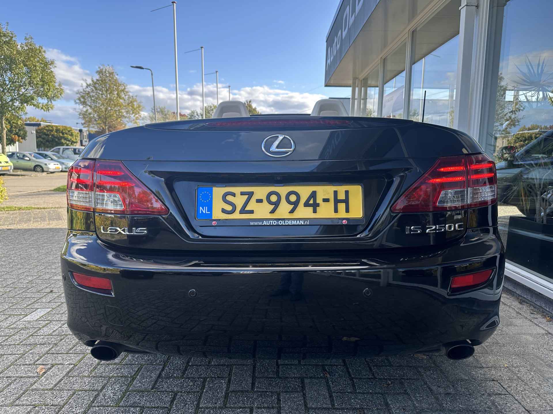 Lexus IS Cabriolet 250C Executive LEDER,NAVI,CLIMA,CRUISE - 9/30