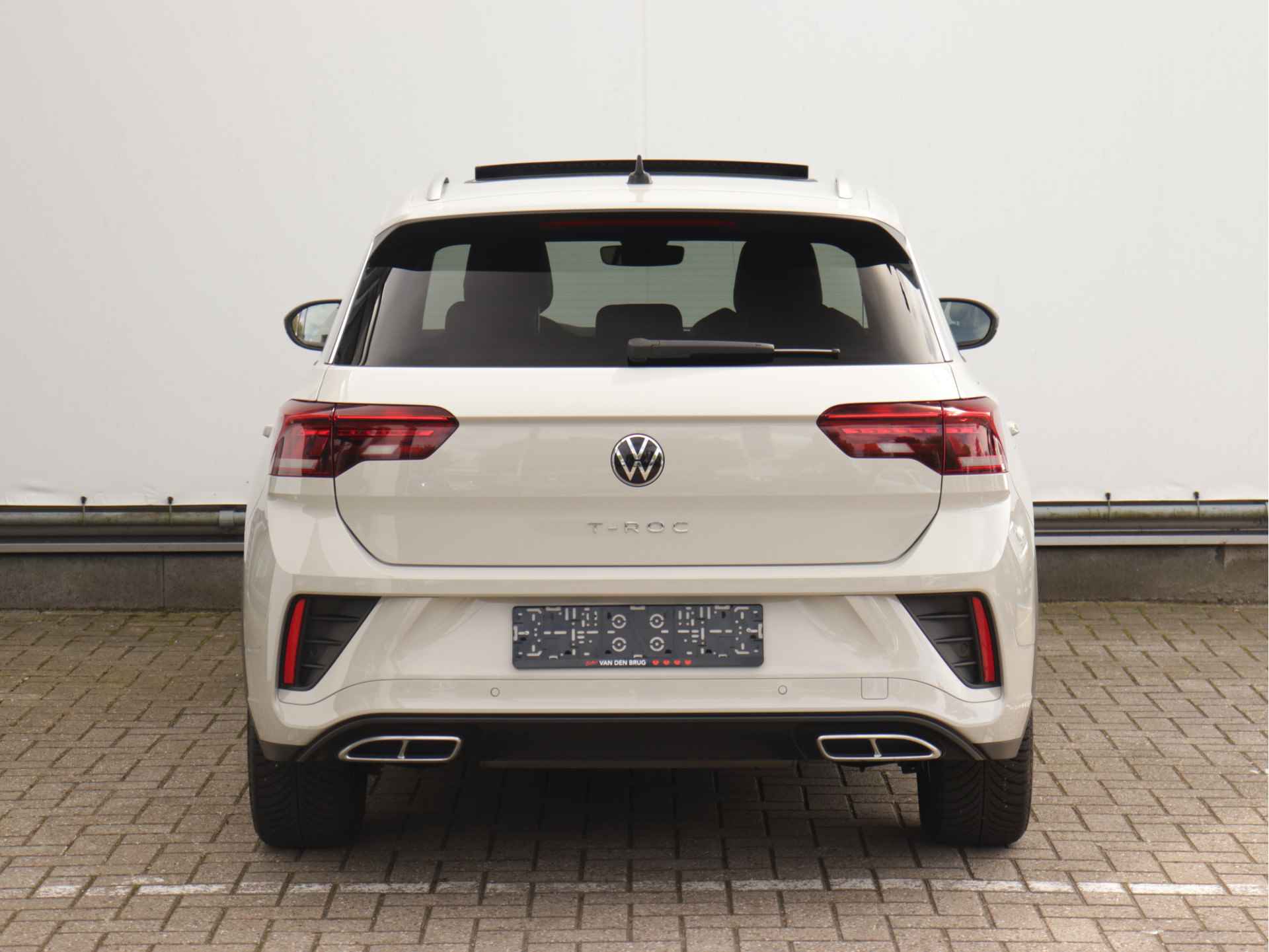 Volkswagen T-Roc 1.5 TSI R-Line 150pk | Navigatie | Panoramadak | LED Plus | Adaptive Cruise | Dodehoekdetectie | Stoelverwarming - 6/50
