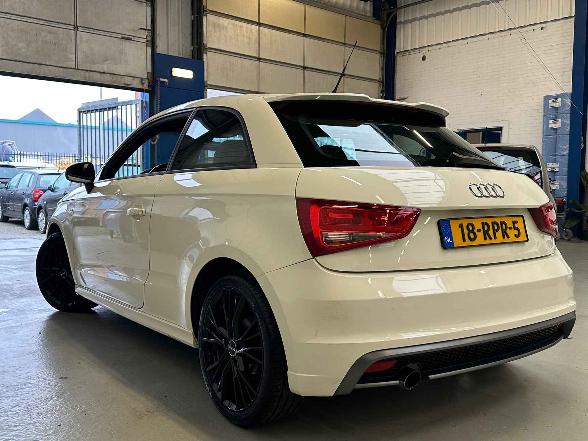 Audi A1 1.2 TFSI Pro Line S -Line - 3/11