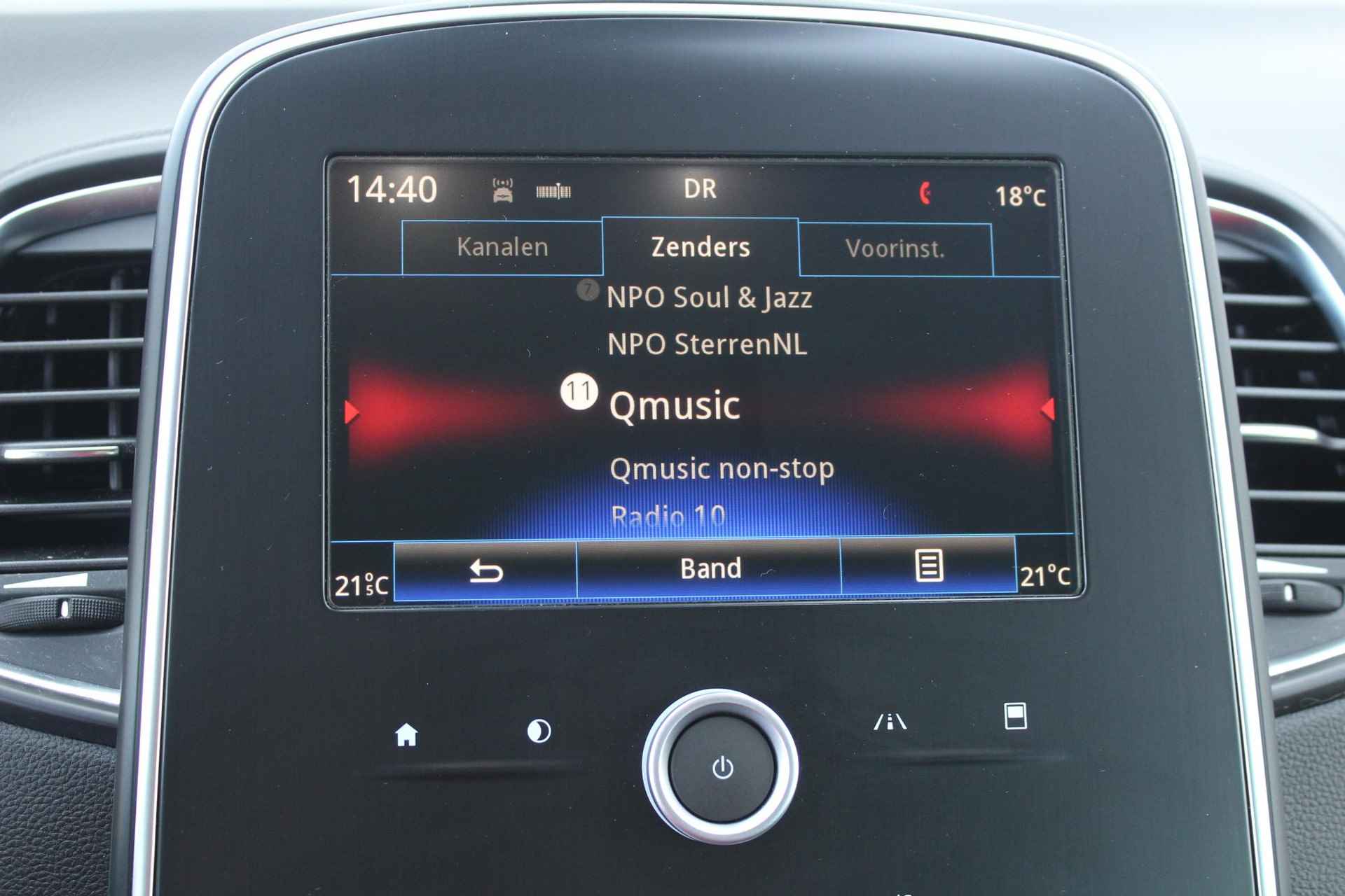 Renault Scénic 1.2 TCe Intens / Navigatie + Apple Carplay/Android Auto / Climate Control / Cruise Control / Achteruitrijcamera / 20" Lichtmetalen Velgen / - 26/44