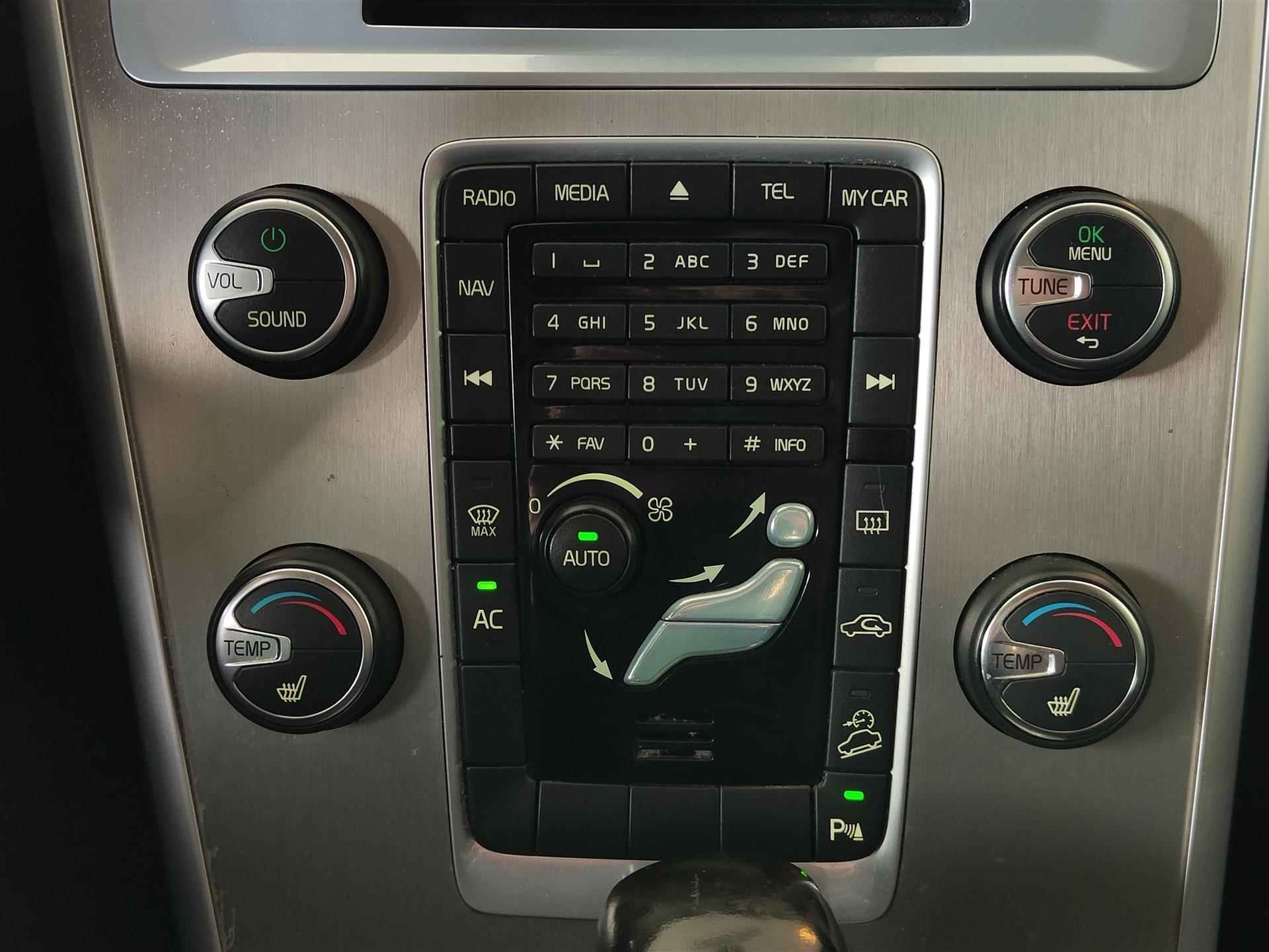 Volvo XC60 D3 AWD Summum | Automaat | Trekhaak - 17/18