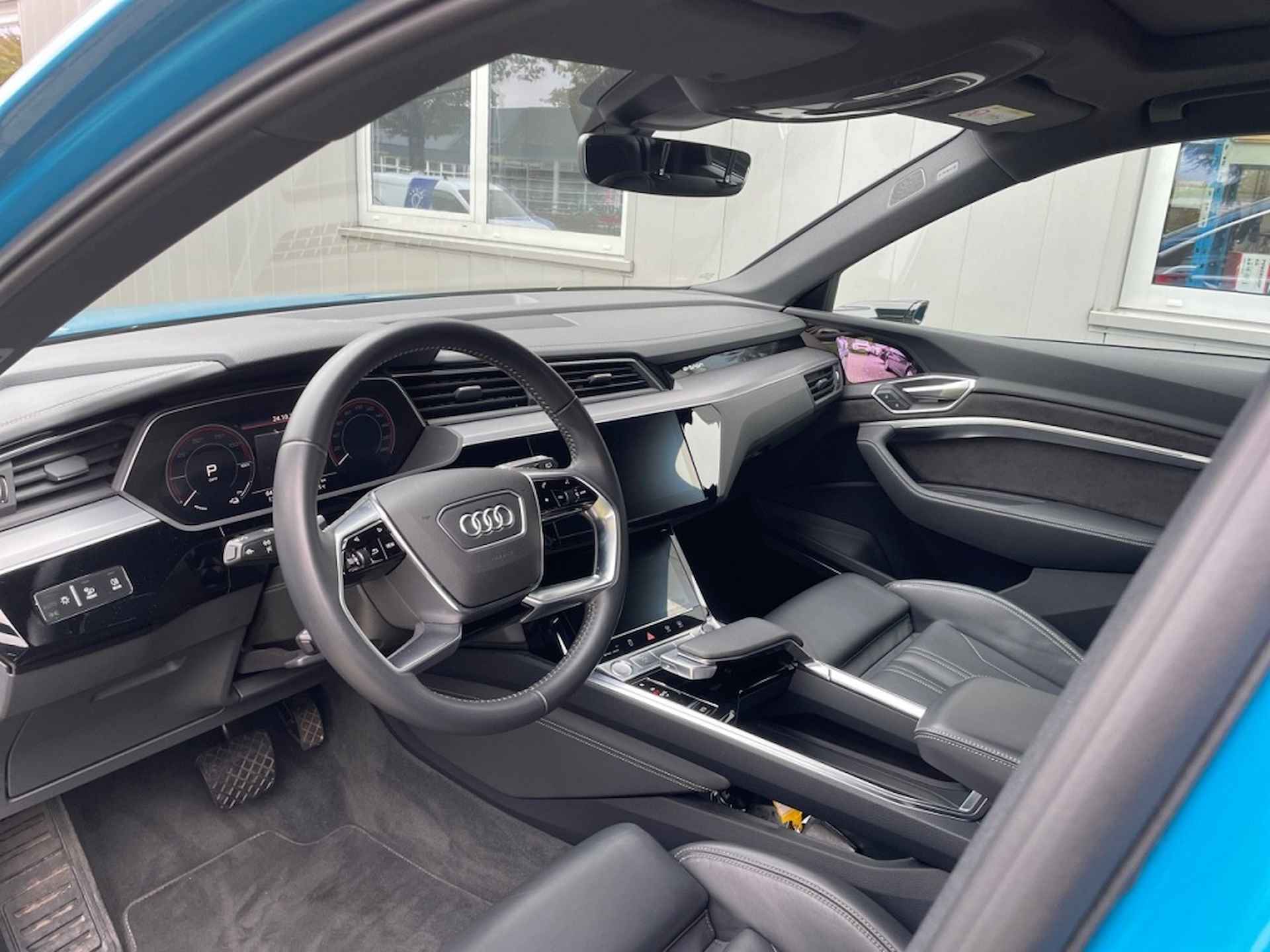 Audi e-tron e-tron 55 PANO 20"LMV MATRIX NAVI €100.000,- NIEUW! - 5/51