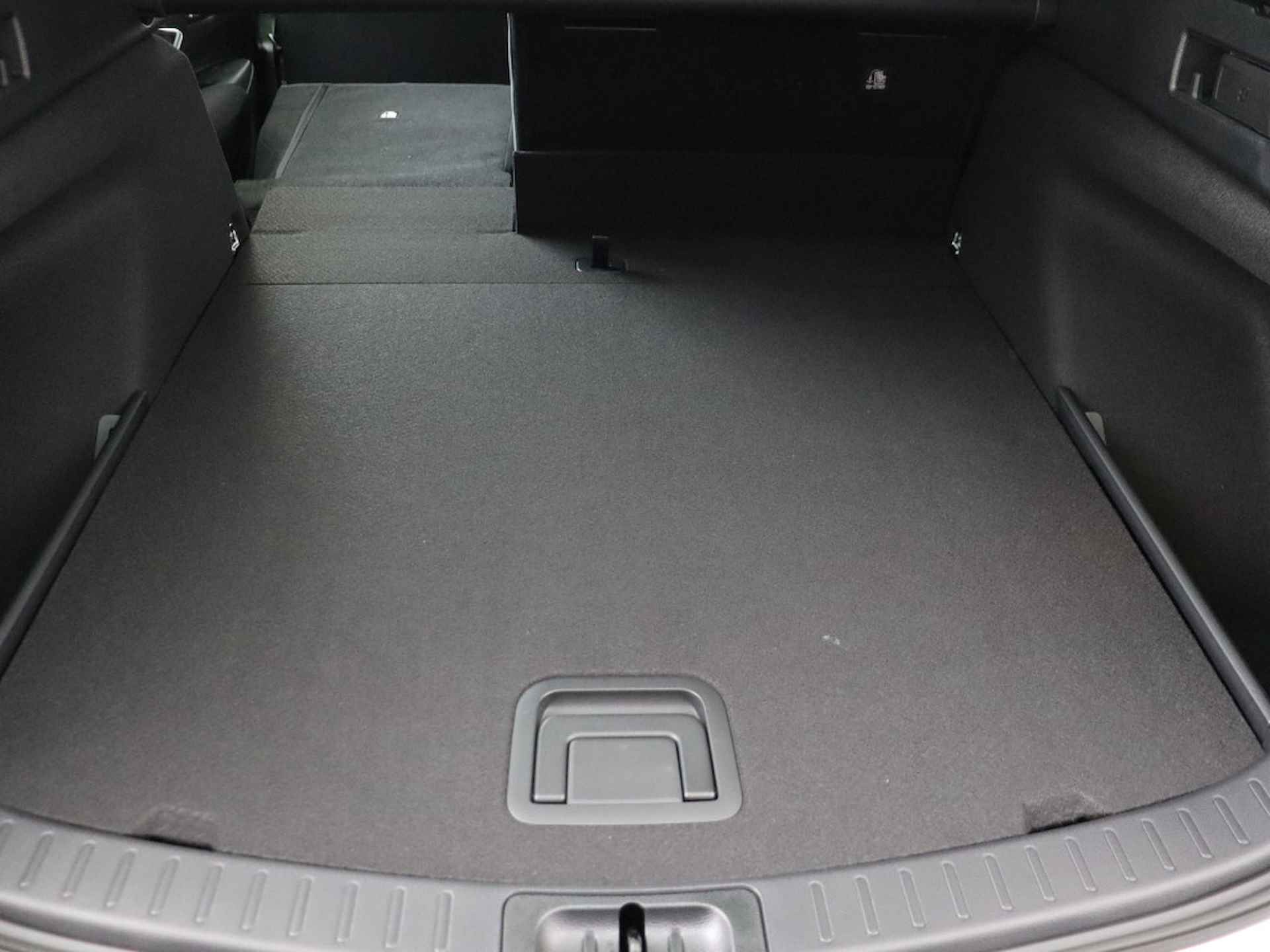 Toyota Corolla Touring Sports Hybrid 140 Active | Apple CarPlay | Camera | LM Velgen | - 33/39