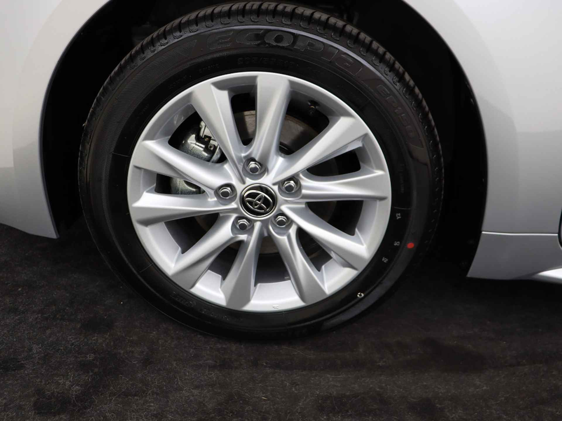 Toyota Corolla Touring Sports Hybrid 140 Active | Apple CarPlay | Camera | LM Velgen | - 36/39
