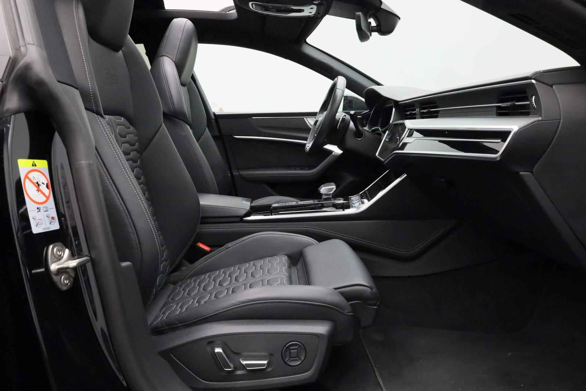 Audi RS7 Sportback 4.0 TFSI 600PK tiptronic quattro | Pano | Carbon | Keramisch | 360 Cam | HUD | Leder | 22 inch - 49/53
