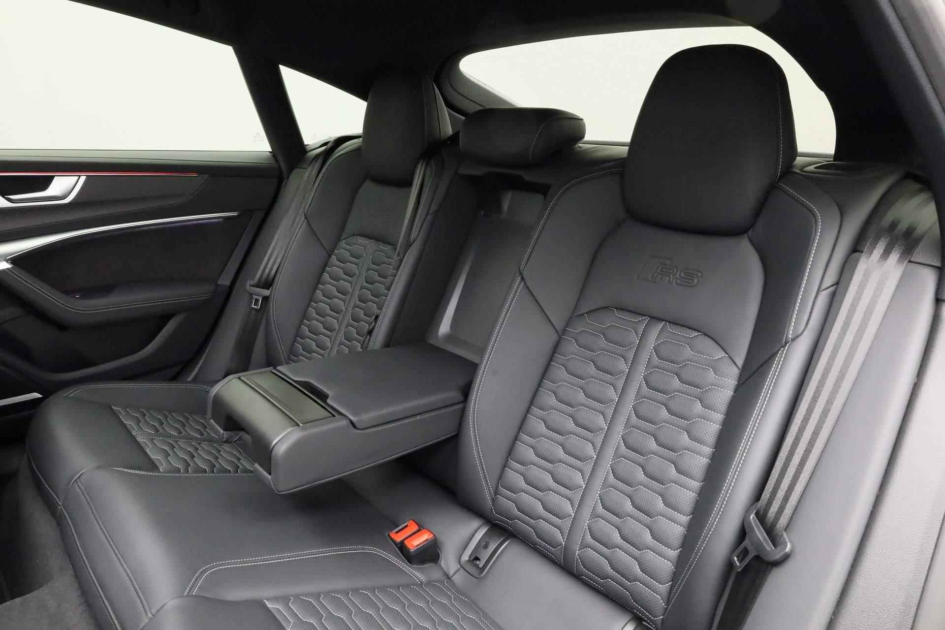 Audi RS7 Sportback 4.0 TFSI 600PK tiptronic quattro | Pano | Carbon | Keramisch | 360 Cam | HUD | Leder | 22 inch - 53/53