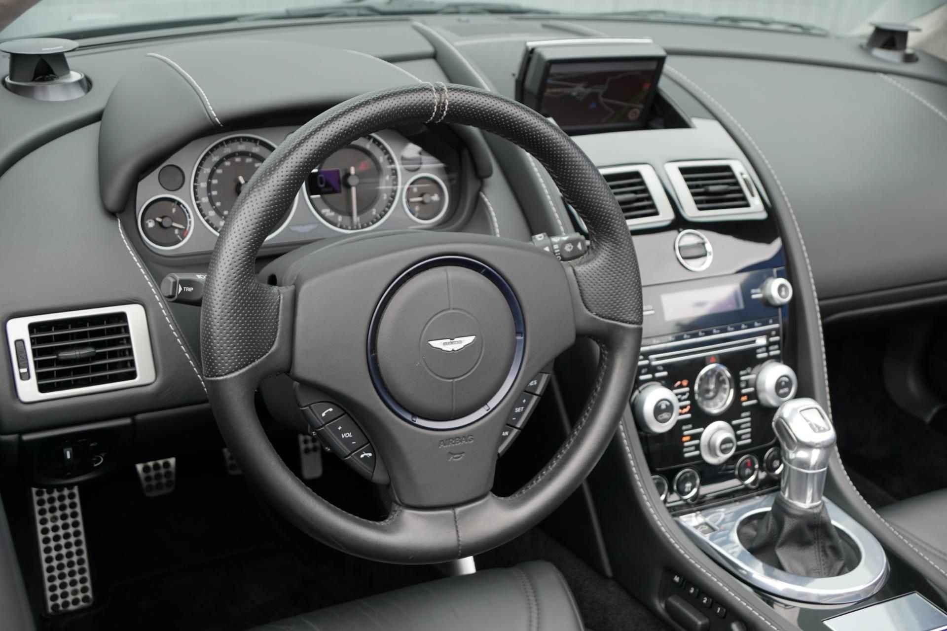 Aston Martin DBS Volante 6.0 V12 6-Speed Manual *!*Only 43 worldwide*!* - 11/77