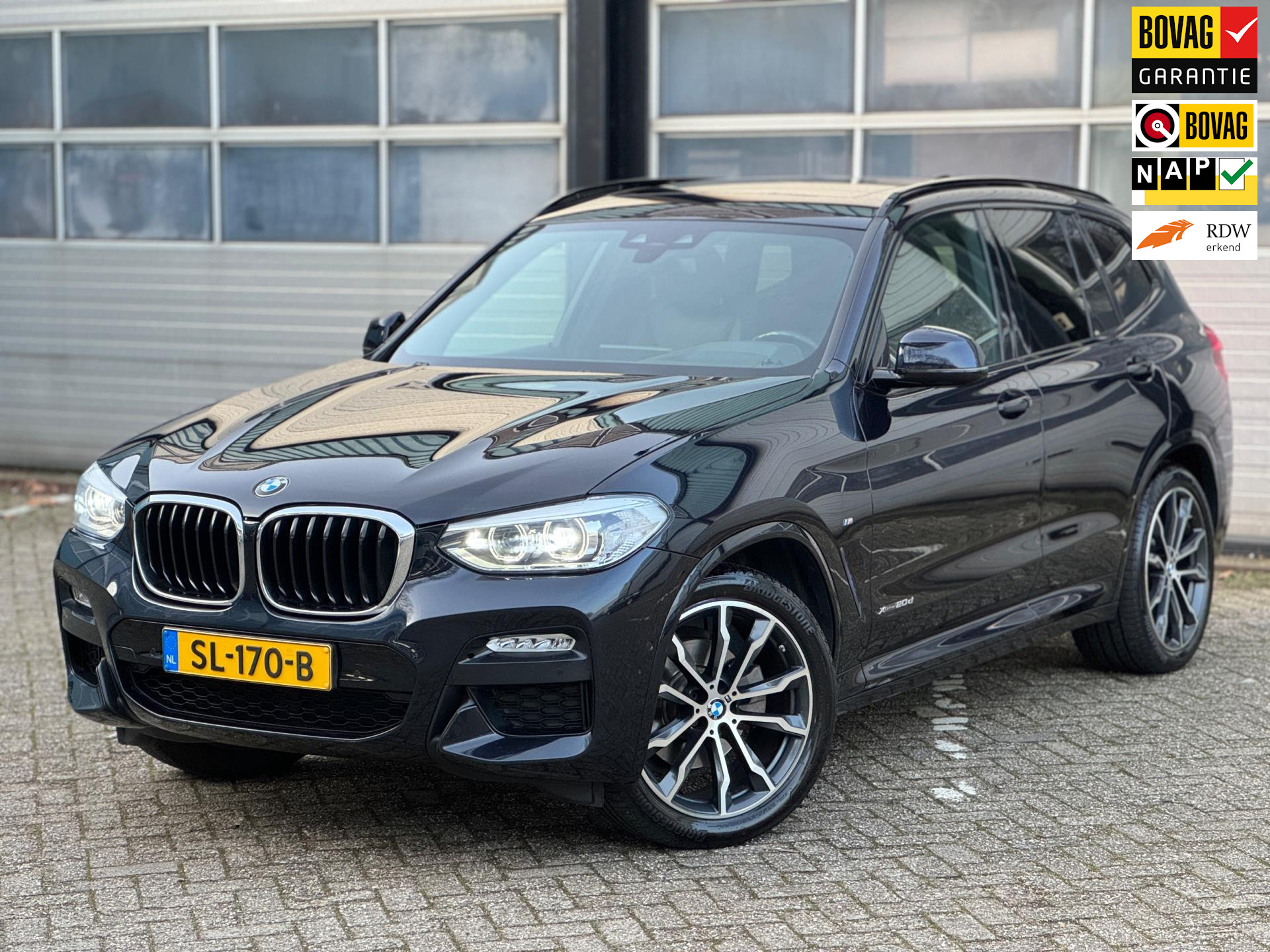 BMW X3 XDrive20d High|M sport|Pano|AUT|Navi|Leer|Dealeronderhouden|Apple CarPlay|Sfeerverlichting|Fabrieksaf M|Topstaat|Dodehoekse