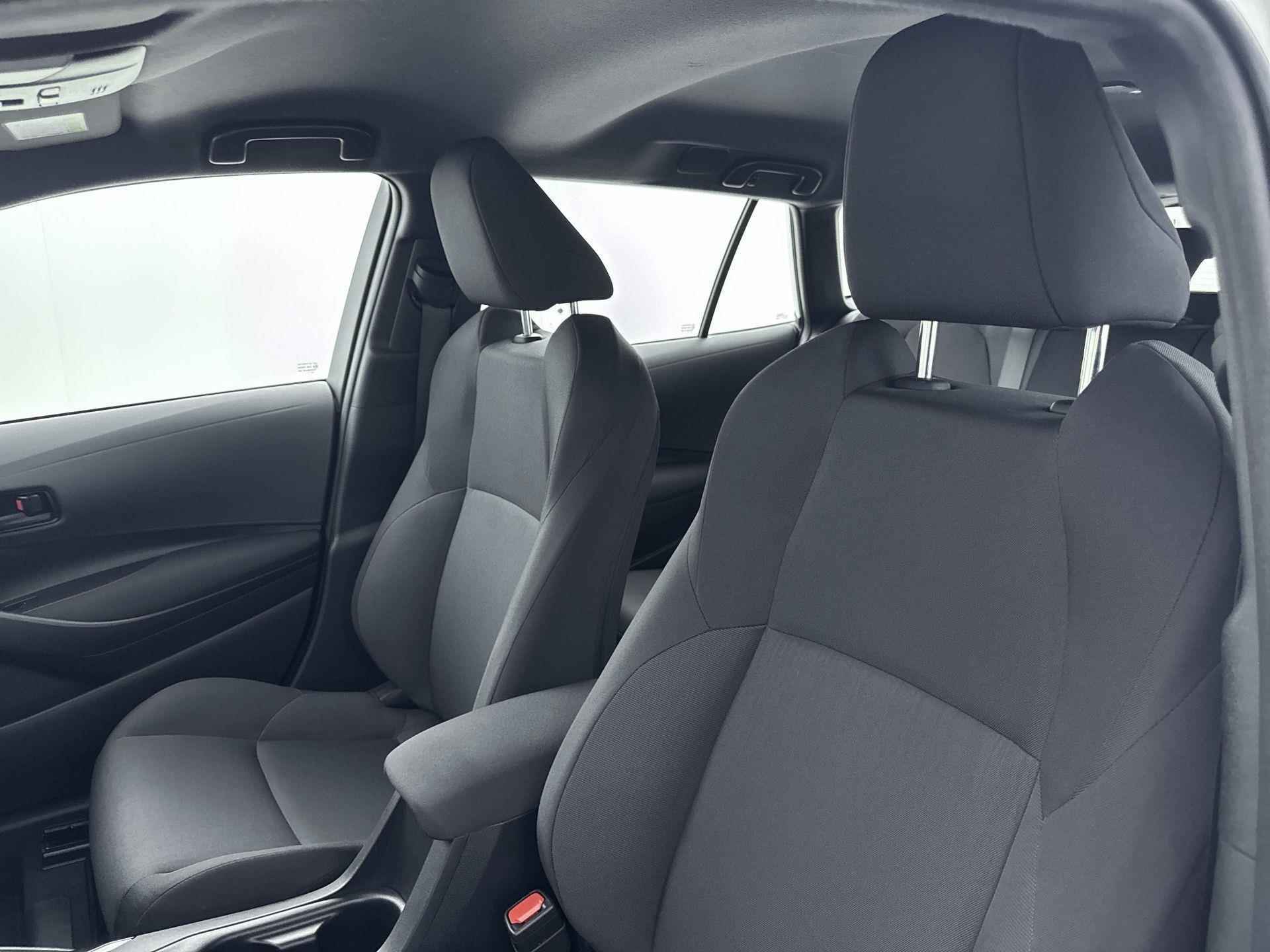 Toyota Corolla Touring Sports Hybrid Comfort 122pk Automaat | Climate Control | Camera | Adaptieve Cruise Control | Rijstrooksensor | Parkeersensoren Achter - 17/31