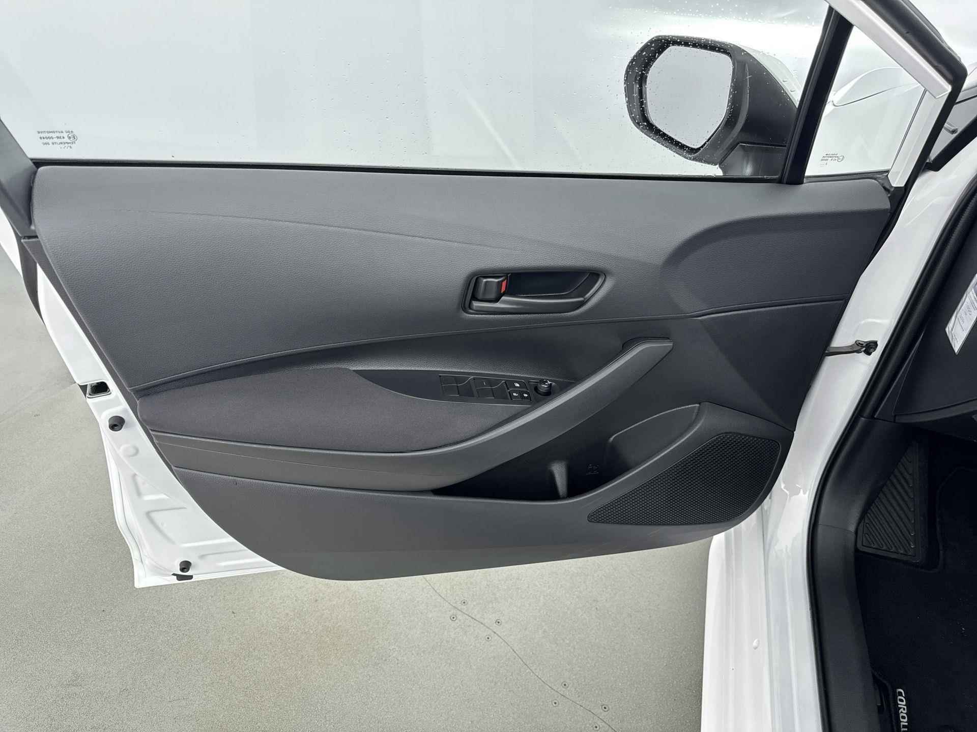 Toyota Corolla Touring Sports Hybrid Comfort 122pk Automaat | Climate Control | Camera | Adaptieve Cruise Control | Rijstrooksensor | Parkeersensoren Achter - 19/31
