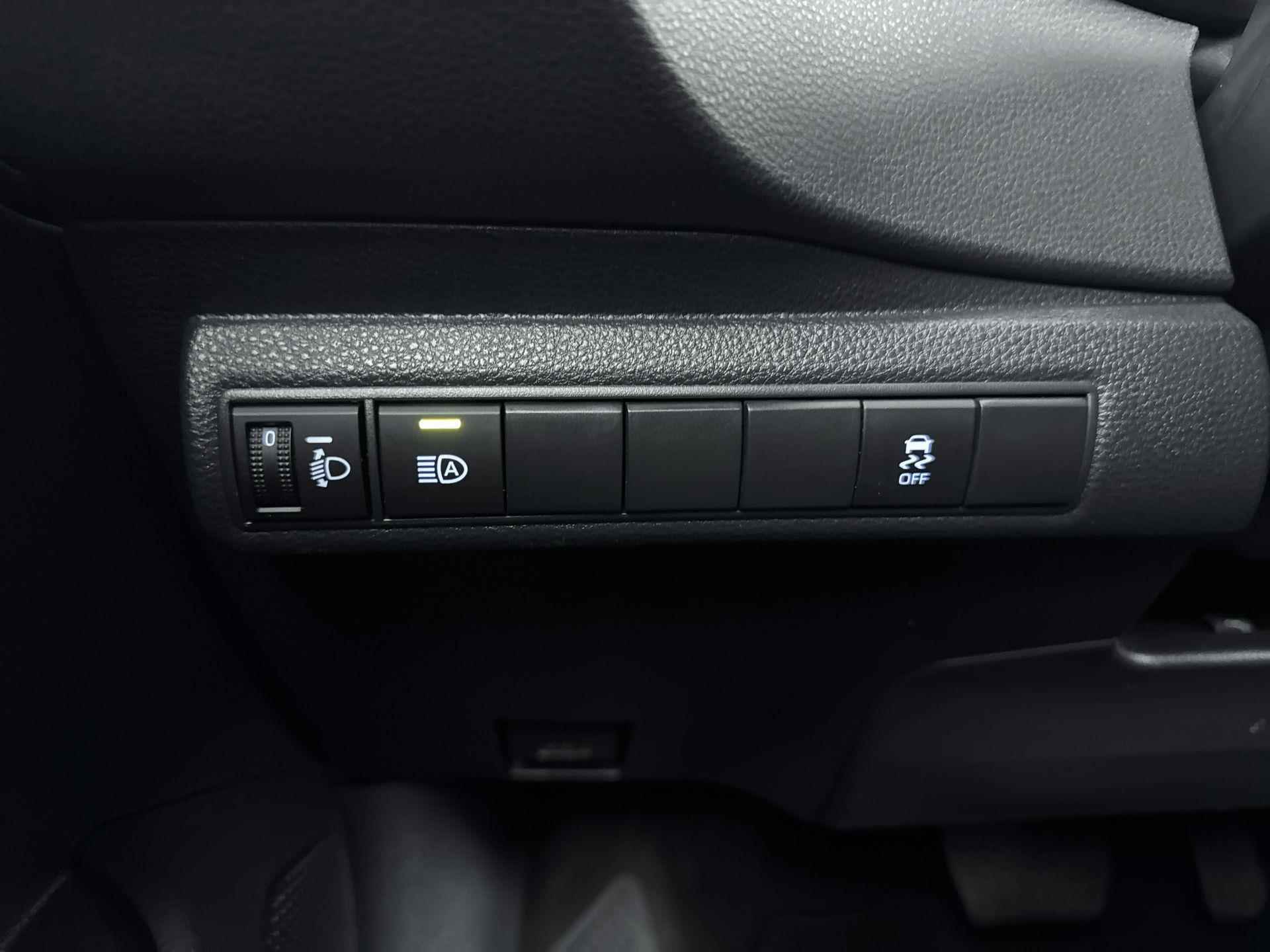 Toyota Corolla Touring Sports Hybrid Comfort 122pk Automaat | Climate Control | Camera | Adaptieve Cruise Control | Rijstrooksensor | Parkeersensoren Achter - 20/31