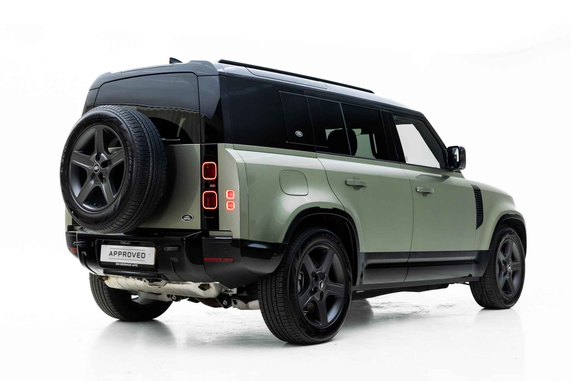 Land Rover Defender P400e 110 X-Dynamic SE | Pano | Black Pack | Elektrische trekhaak | Cold Climate - 6/40