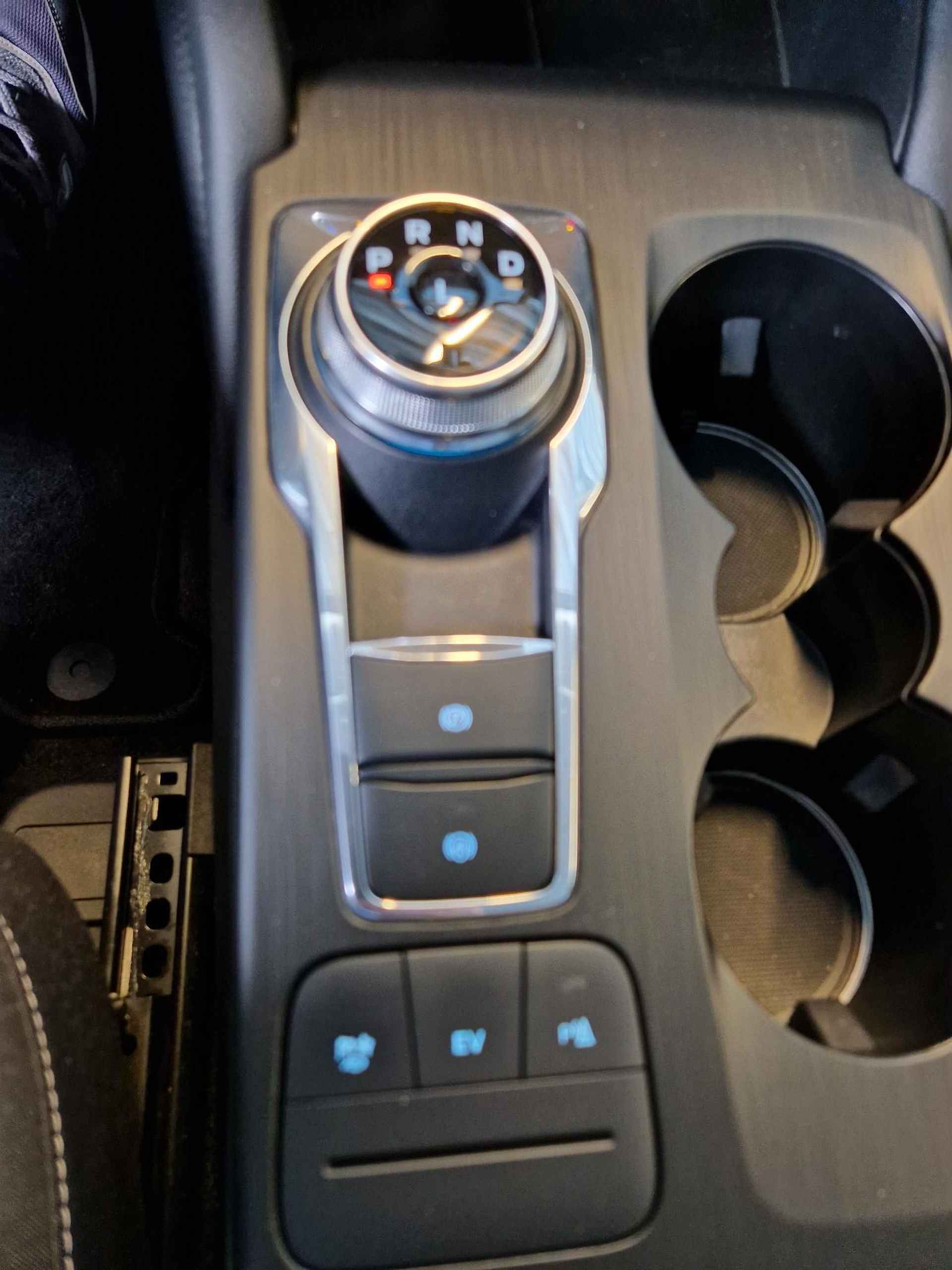 Ford Kuga 2.5 PHEV Titanium garantie t/m juni 2027 - 28/33