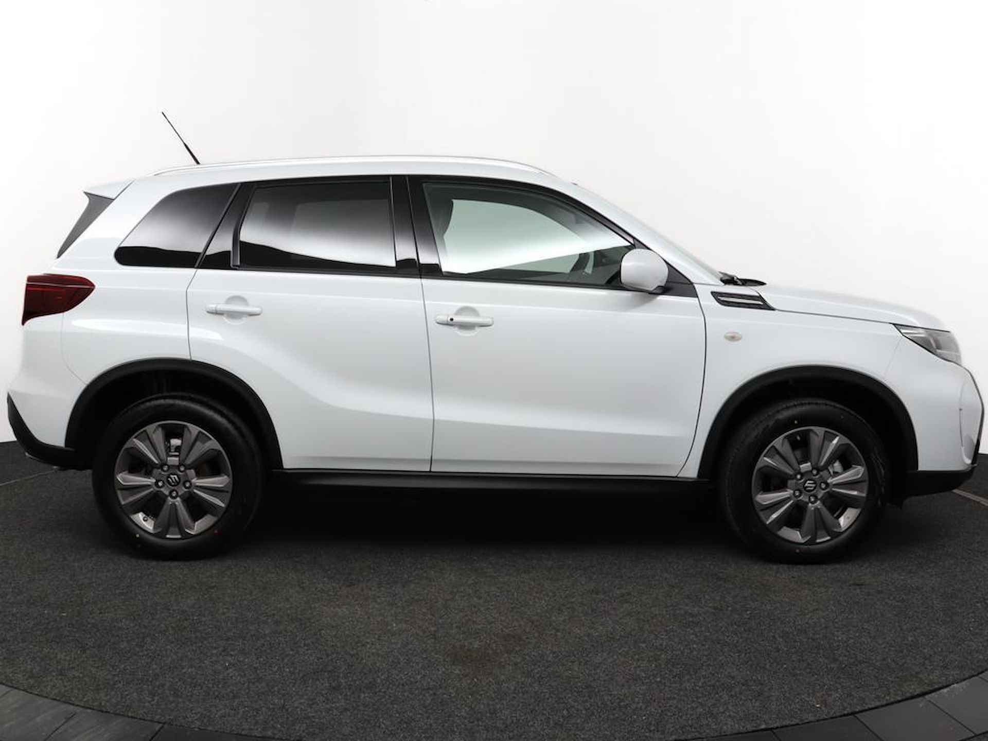 Suzuki Vitara 1.5 Hybrid Select | Automaat | Climate control | Cruise control adaptive | parkeersensoren | Apple carplay, Android auto | Navigatie | Stoelverwarming | - 12/41