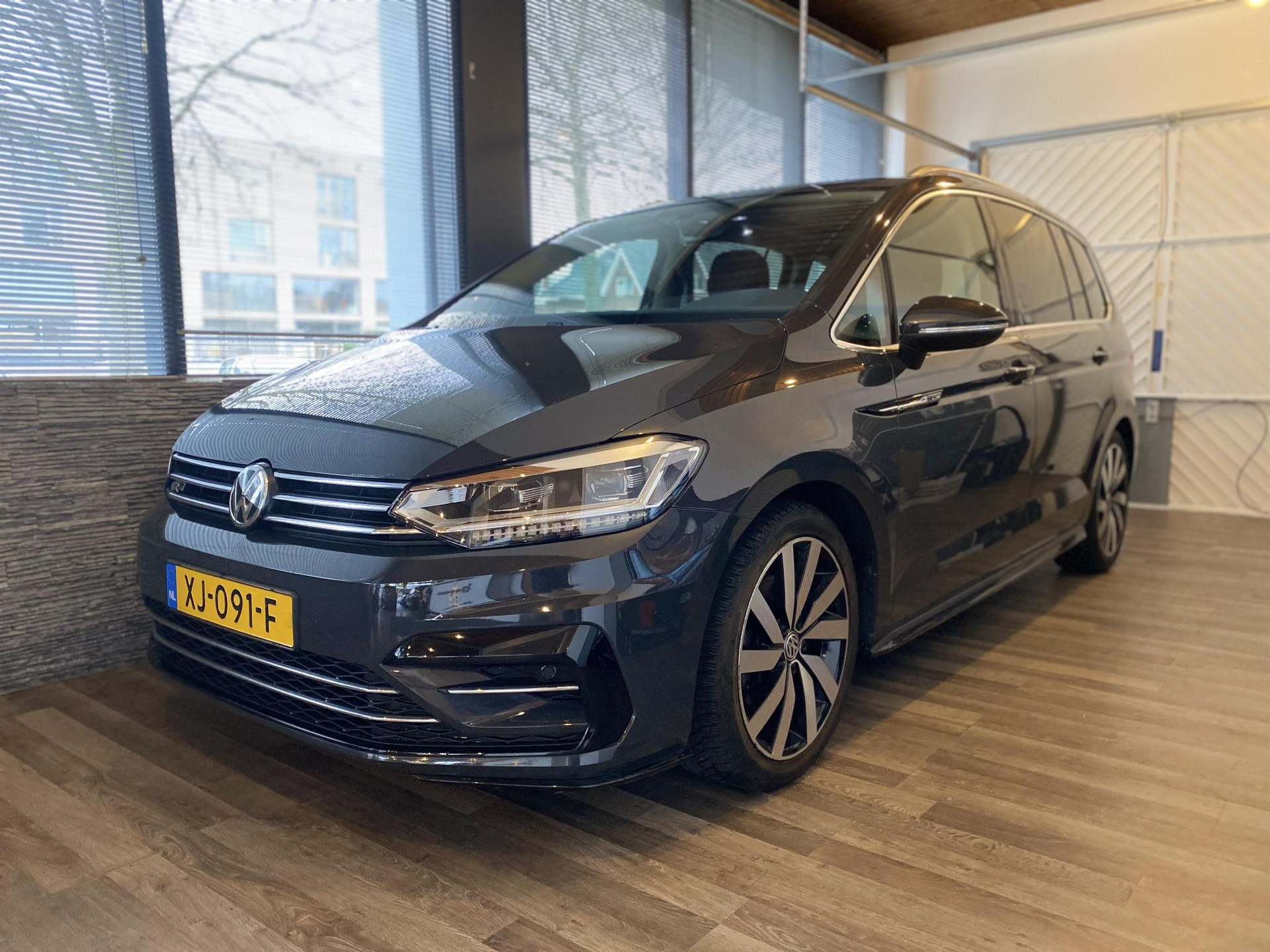 Volkswagen Touran 1.5 TSI Highline Business R DSG