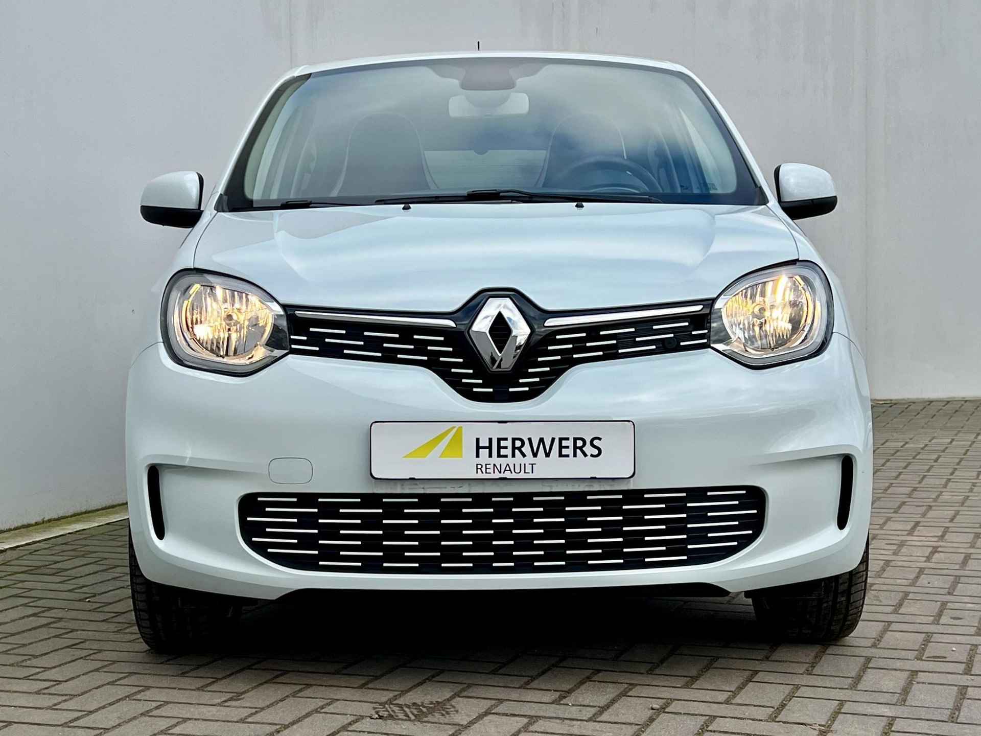 Renault Twingo Z.E. R80 Série Limitée Vibes / Dealer onderhouden / Koopaccu SoH 96.19 % / Stoelverwarming / Navigatie / Apple Carplay Anroid / 16"LM wielen / Winterwielenset / - 48/51