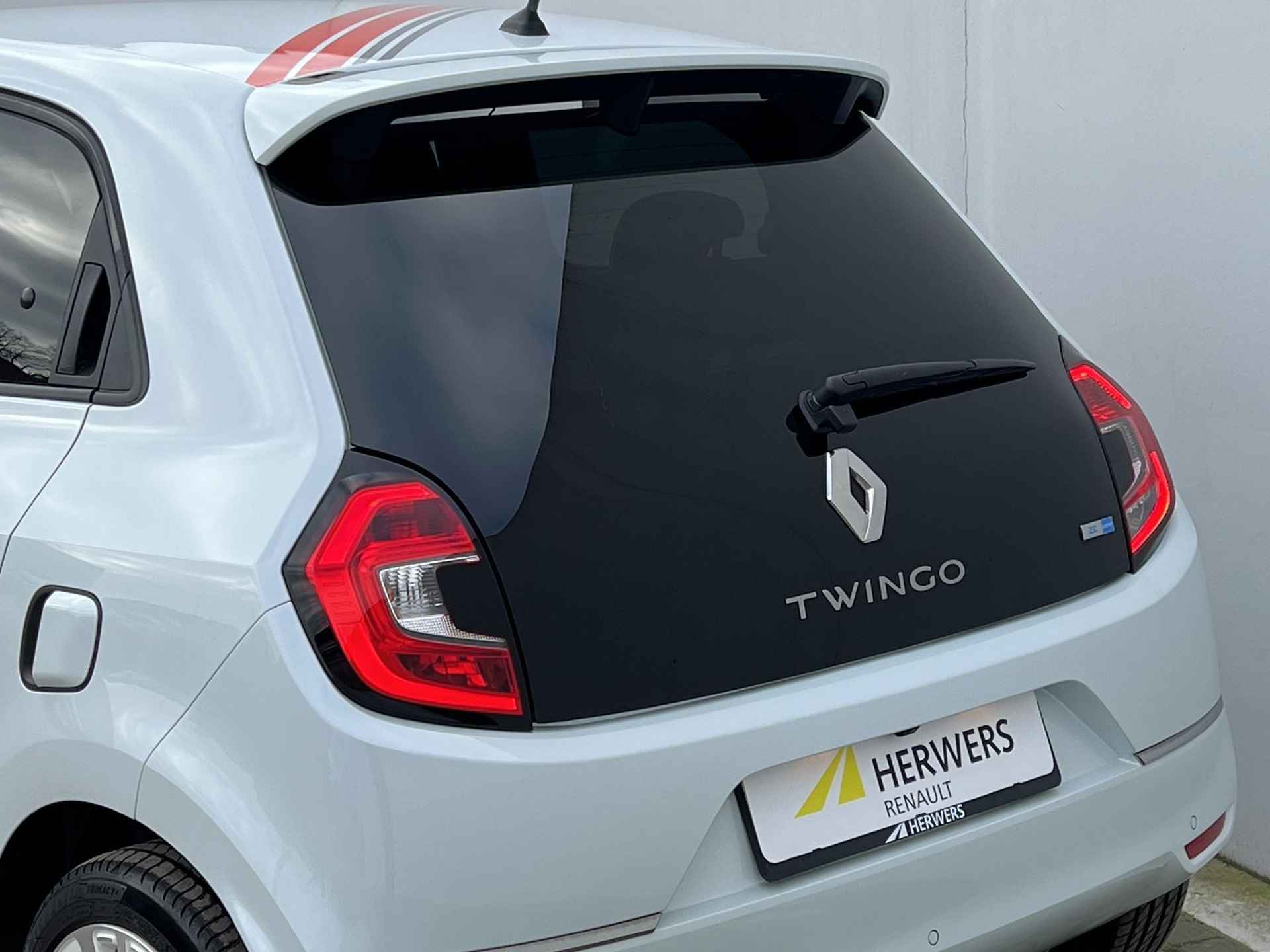 Renault Twingo Z.E. R80 Série Limitée Vibes / Dealer onderhouden / Koopaccu SoH 96.19 % / Stoelverwarming / Navigatie / Apple Carplay Anroid / 16"LM wielen / Winterwielenset / - 51/51