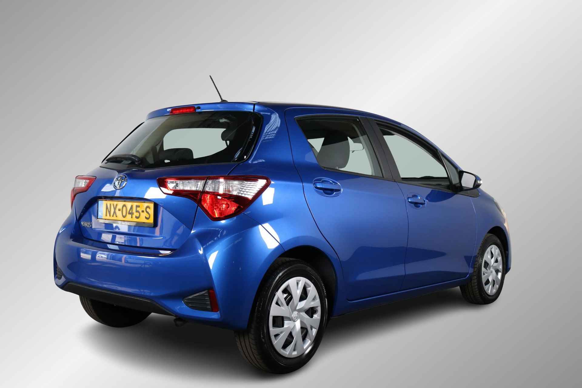 Toyota Yaris 1.5 VVT-i Aspiration, Automaat, 1e eign, NL auto , 800KG Trekgewicht - 2/36