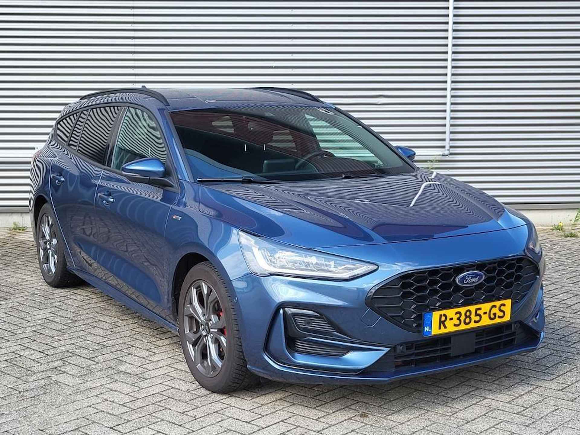 Ford Focus Wagon 1.0 EcoBoost Hybrid ST Line Style | Winter Package | Camera | Full LED | Apple Carplay & Android Auto | Navigatie - 3/14