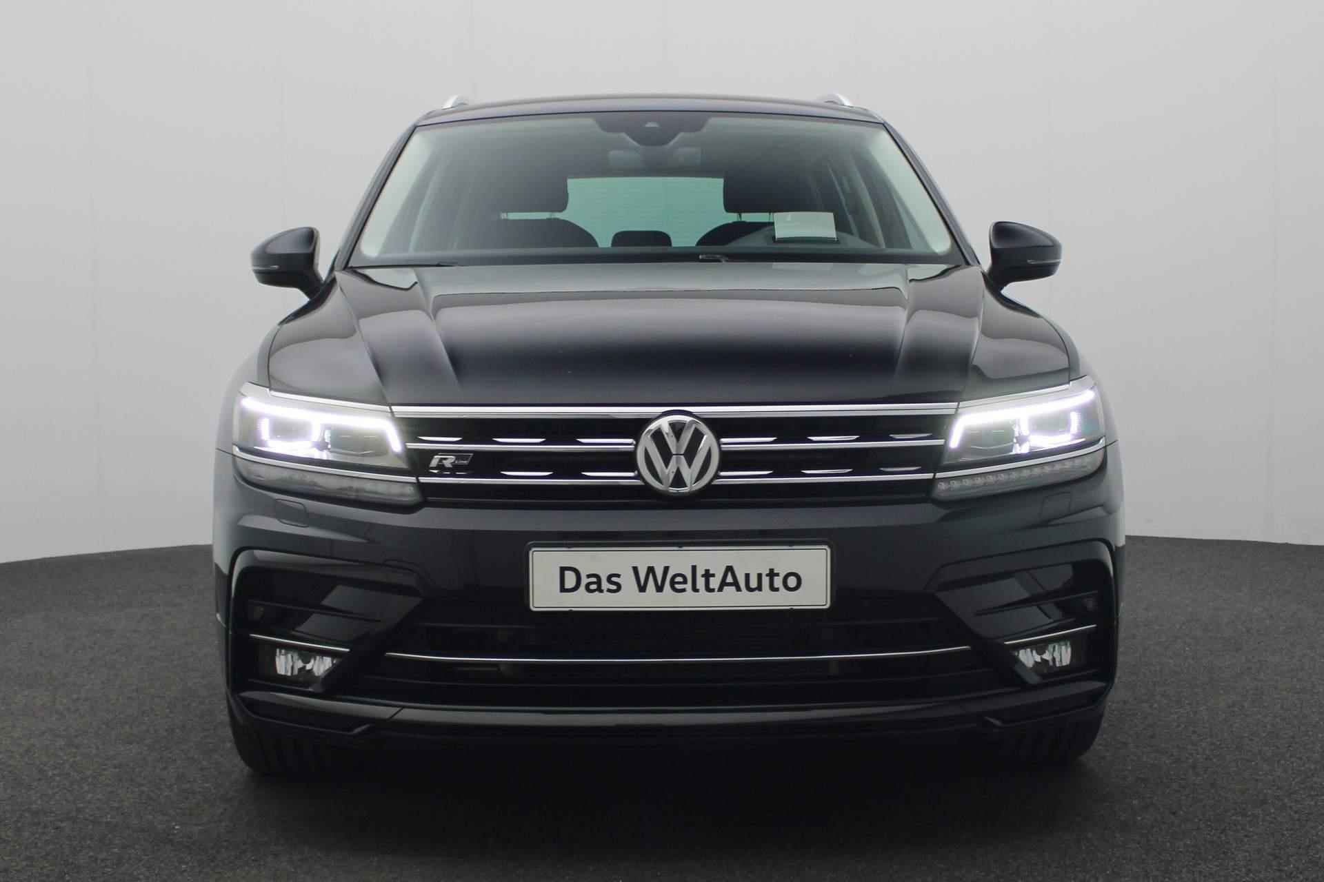 Volkswagen Tiguan 2.0 TDI 150PK DSG Highline Business R / R-Line | Trekhaak | HUD | 20 inch | Camera | Navi | ACC - 17/43