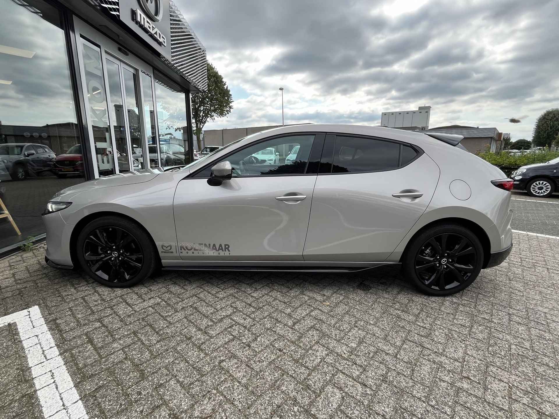 Mazda 3 2.0 e-Sky-G 150 Exclusive-line Automaat / Aero Pack / Driver Assistance & Design Pack / Black Pack - 6/49