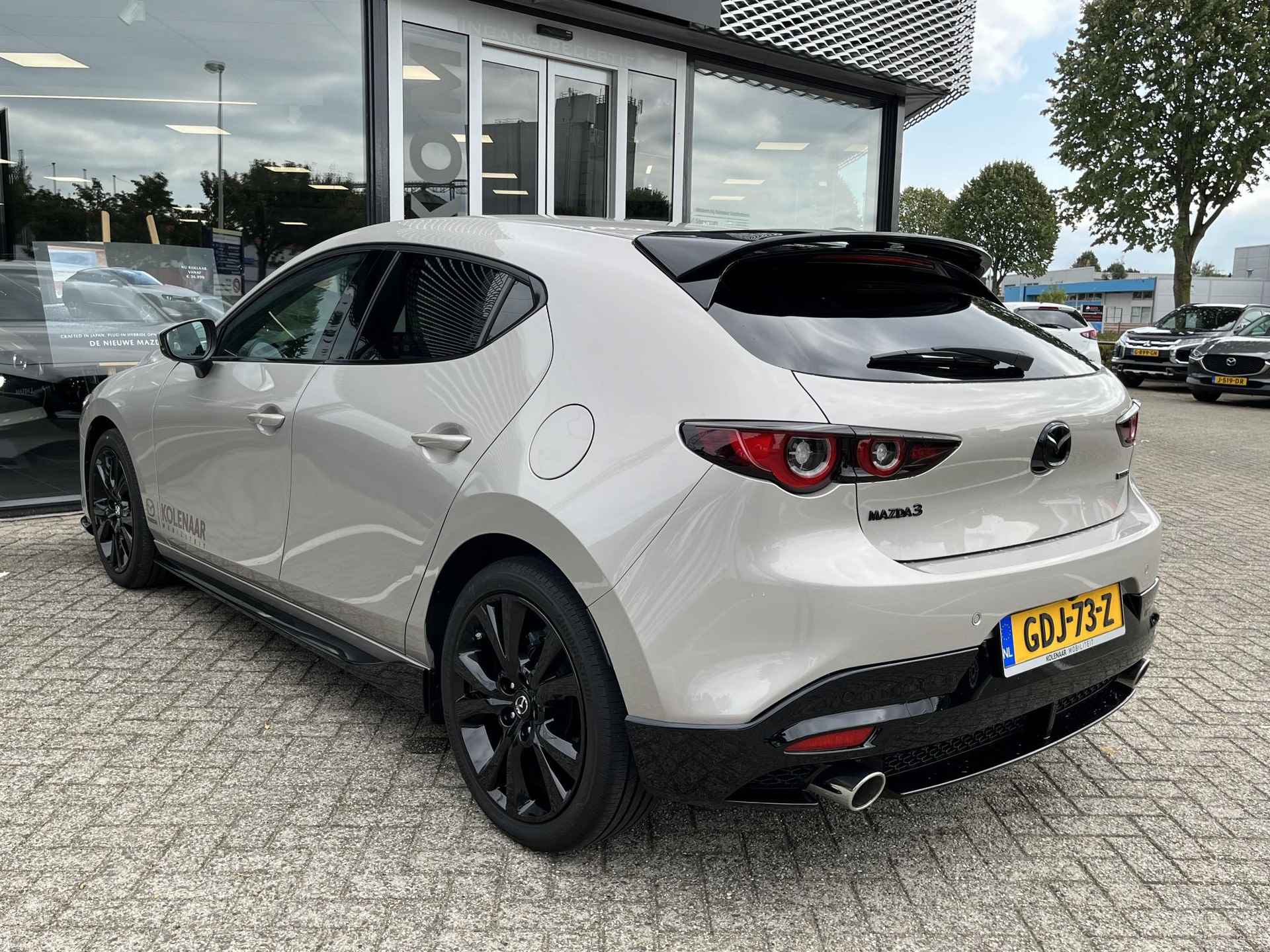 Mazda 3 2.0 e-Sky-G 150 Exclusive-line Automaat / Aero Pack / Driver Assistance & Design Pack / Black Pack - 8/49