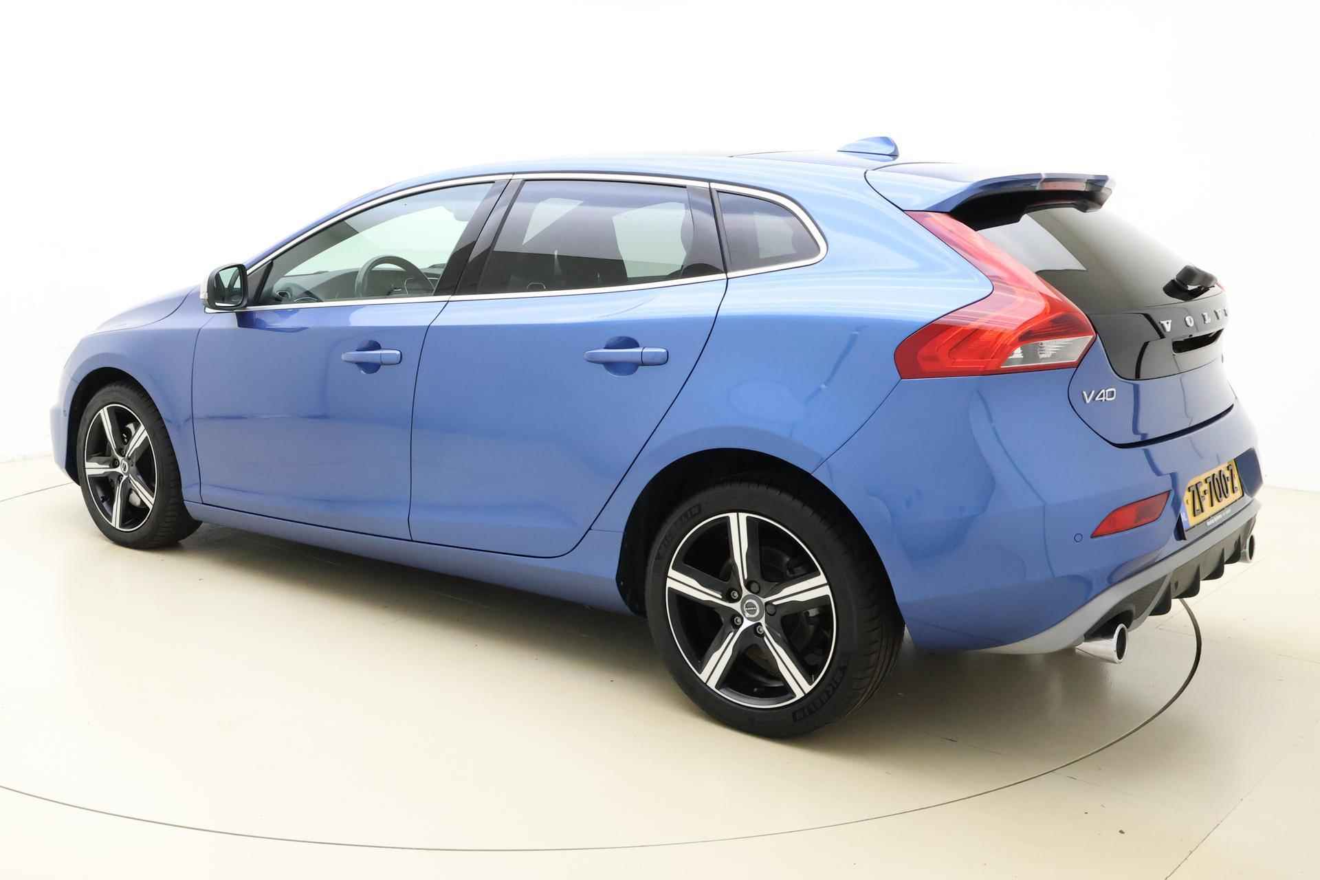 Volvo V40 1.5 T3 Polar+ Sport - 4/35