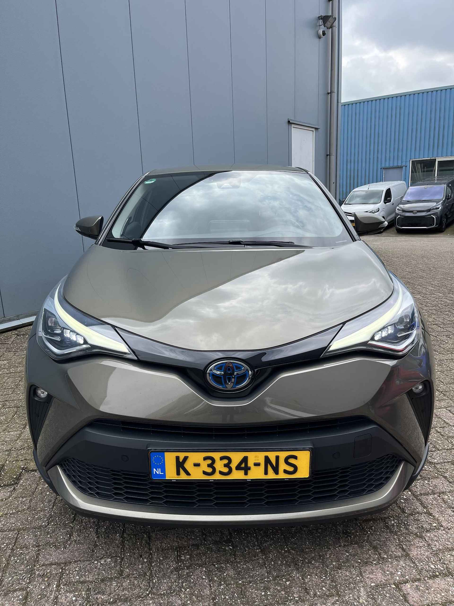 Toyota C-HR 2.0 Hybrid Executive | 1e Eigenaar | Uniek Leder | 184 PK | Trekhaak | JBL | Elektrische Stoel | FULL OPTION | Nieuw Geleverd en Onderhouden | - 2/30