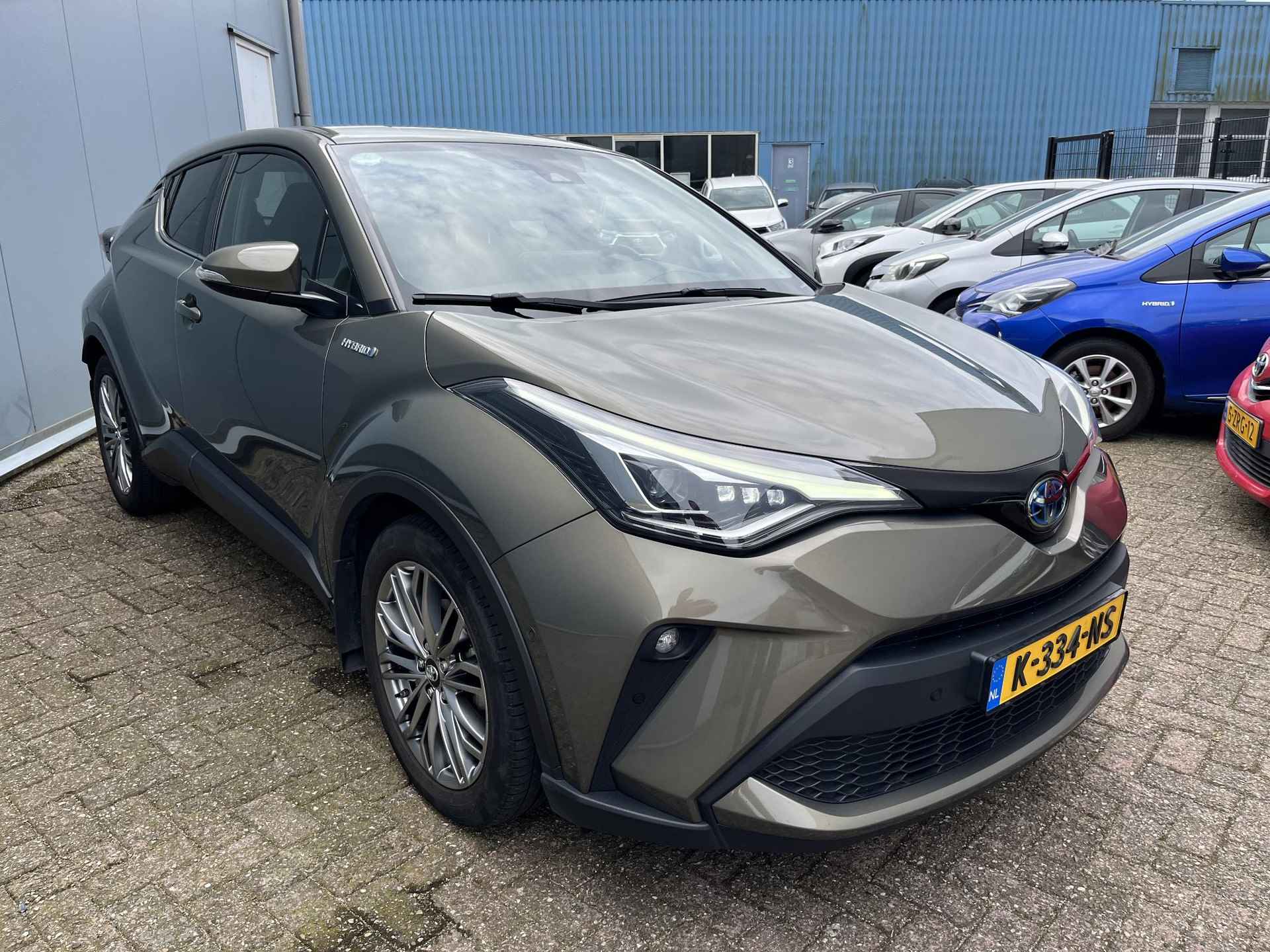 Toyota C-HR 2.0 Hybrid Executive | 1e Eigenaar | Uniek Leder | 184 PK | Trekhaak | JBL | Elektrische Stoel | FULL OPTION | Nieuw Geleverd en Onderhouden | - 3/30