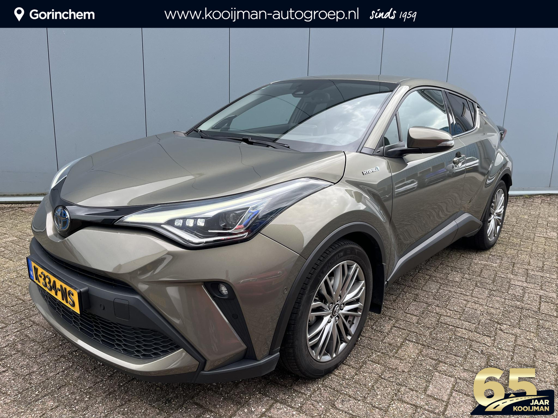 Toyota C-HR 2.0 Hybrid Executive | 1e Eigenaar | Uniek Leder | 184 PK | Trekhaak | JBL | Elektrische Stoel | FULL OPTION | Nieuw Geleverd en Onderhouden |