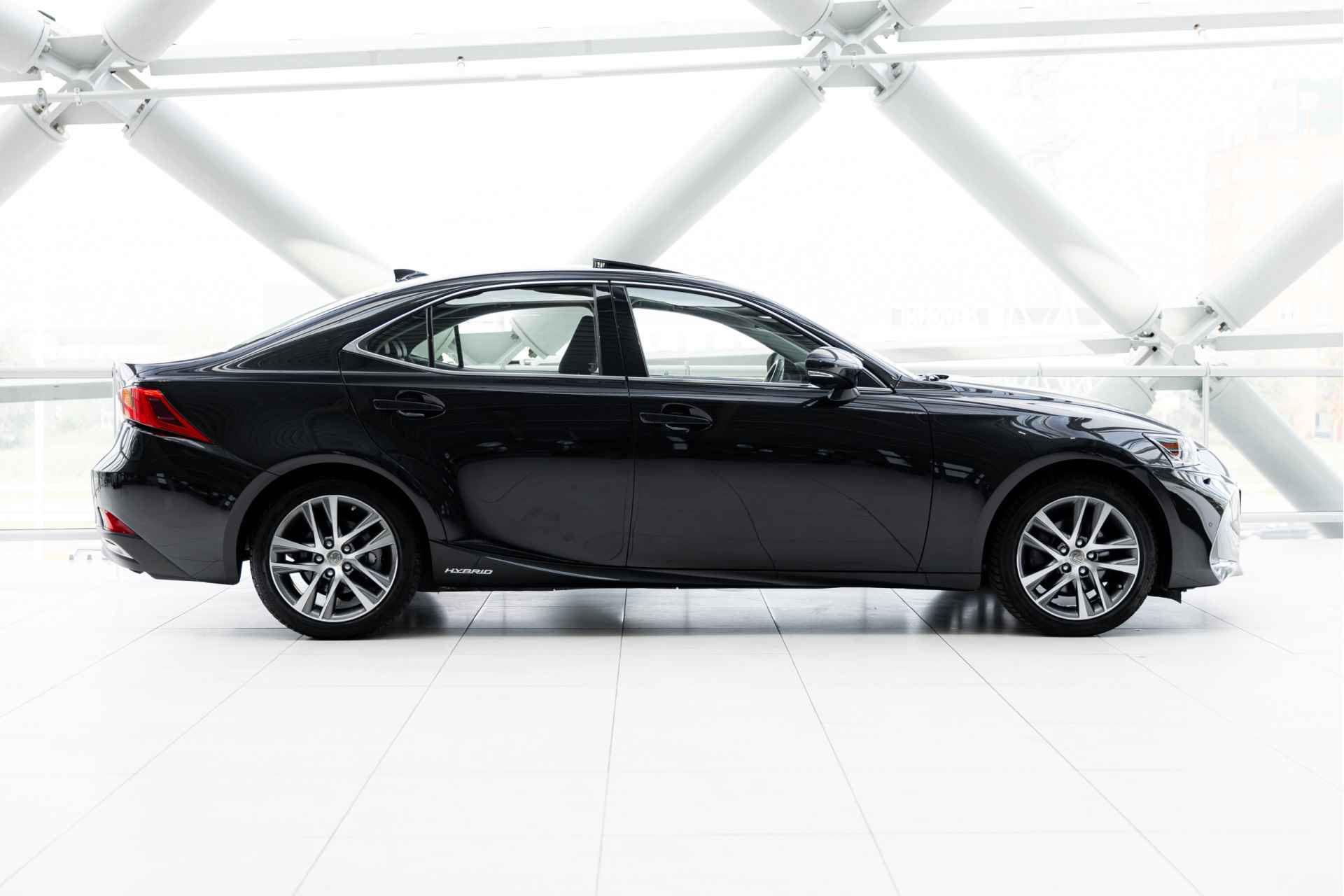 Lexus IS 300h Hybrid Business Line Limited | Schuifdak | Navigatie | Stoelverwarming | - 6/61