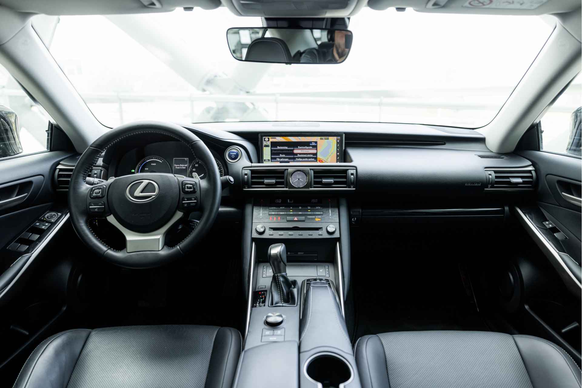 Lexus IS 300h Hybrid Business Line Limited | Schuifdak | Navigatie | Stoelverwarming | - 15/61