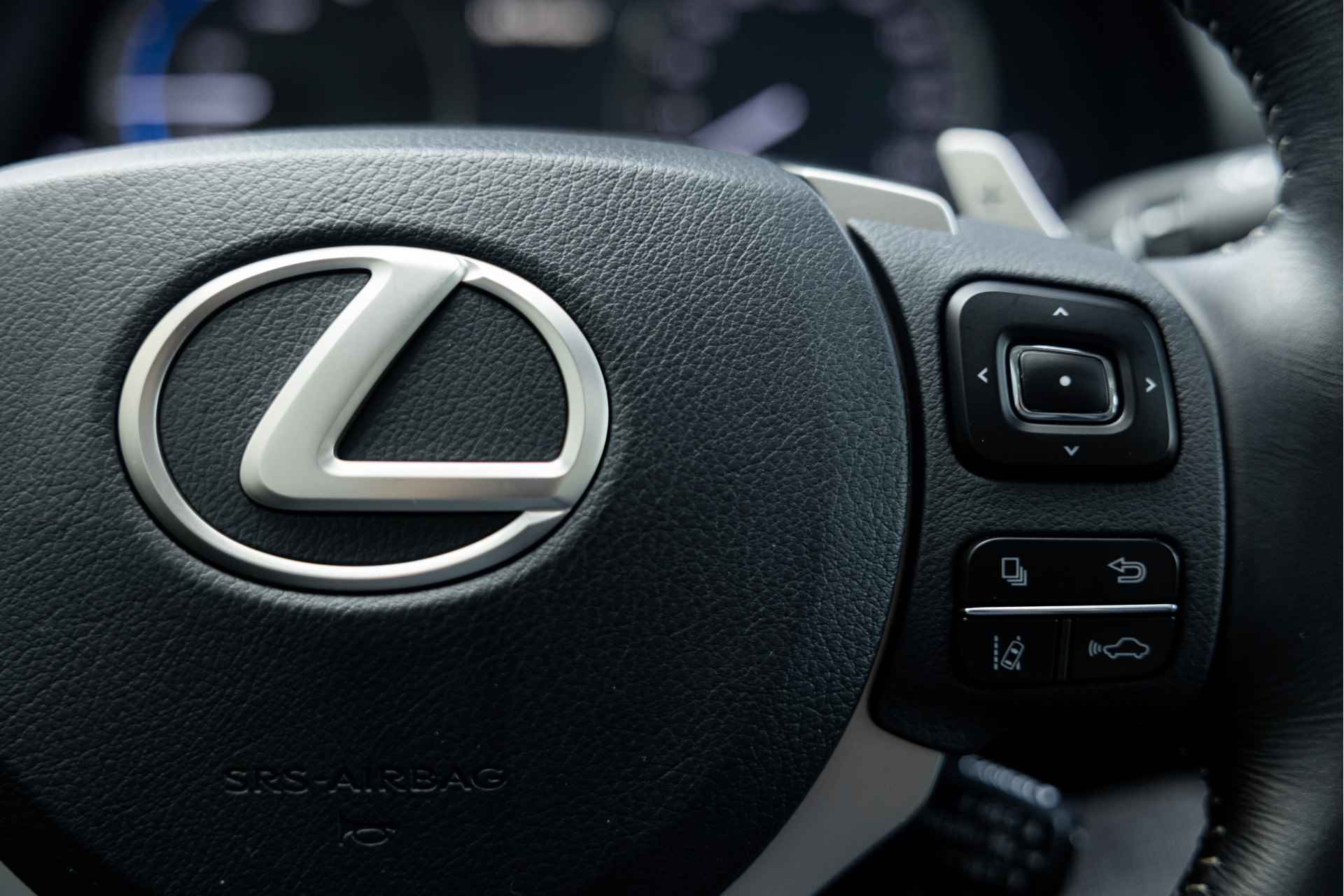 Lexus IS 300h Hybrid Business Line Limited | Schuifdak | Navigatie | Stoelverwarming | - 24/61