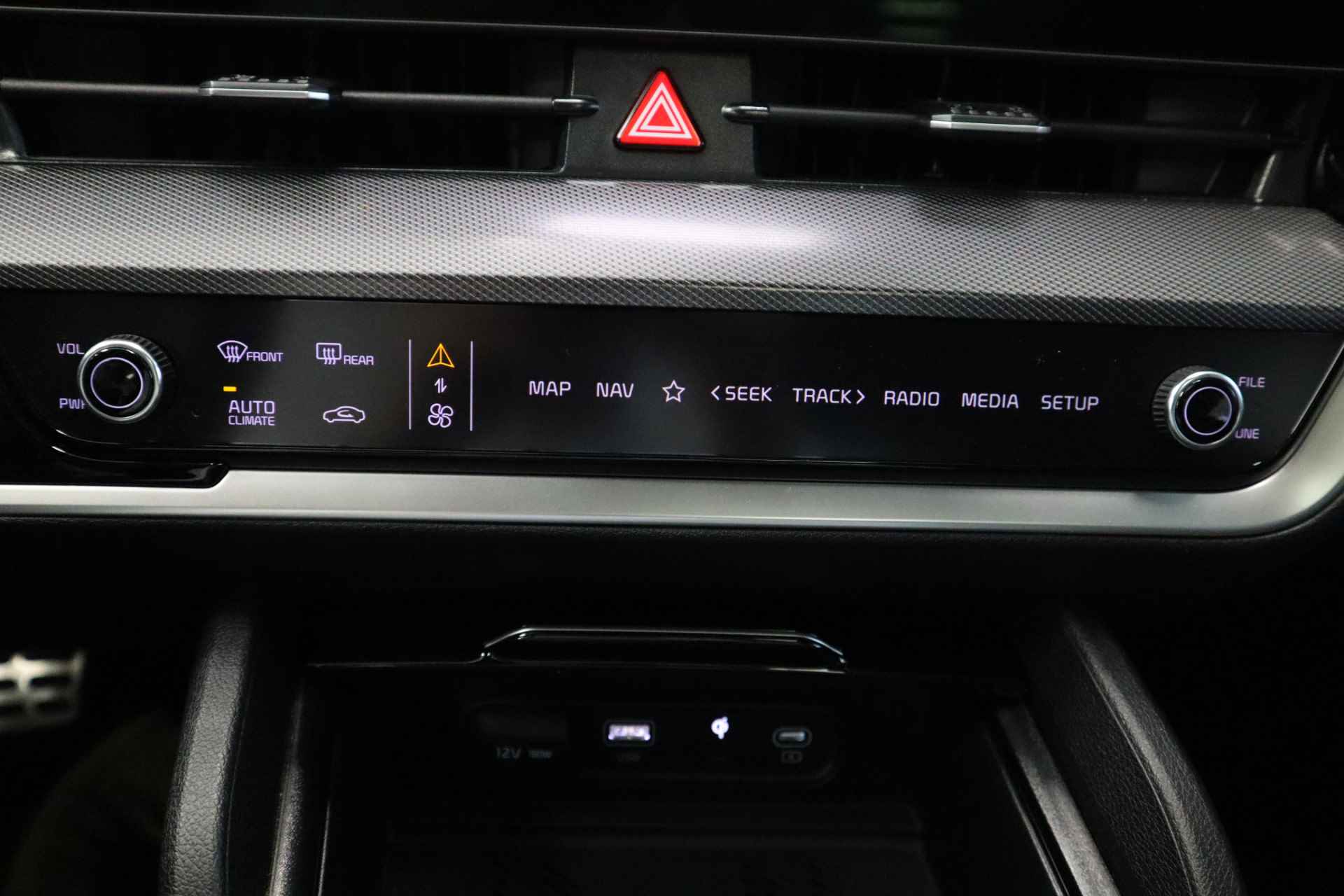 Kia Sportage 1.6 T-GDi Plug-in Hybrid AWD GT-PlusLine Panorama dak Leder interieur, Navigatie, VCP Apple Car play - 28/33