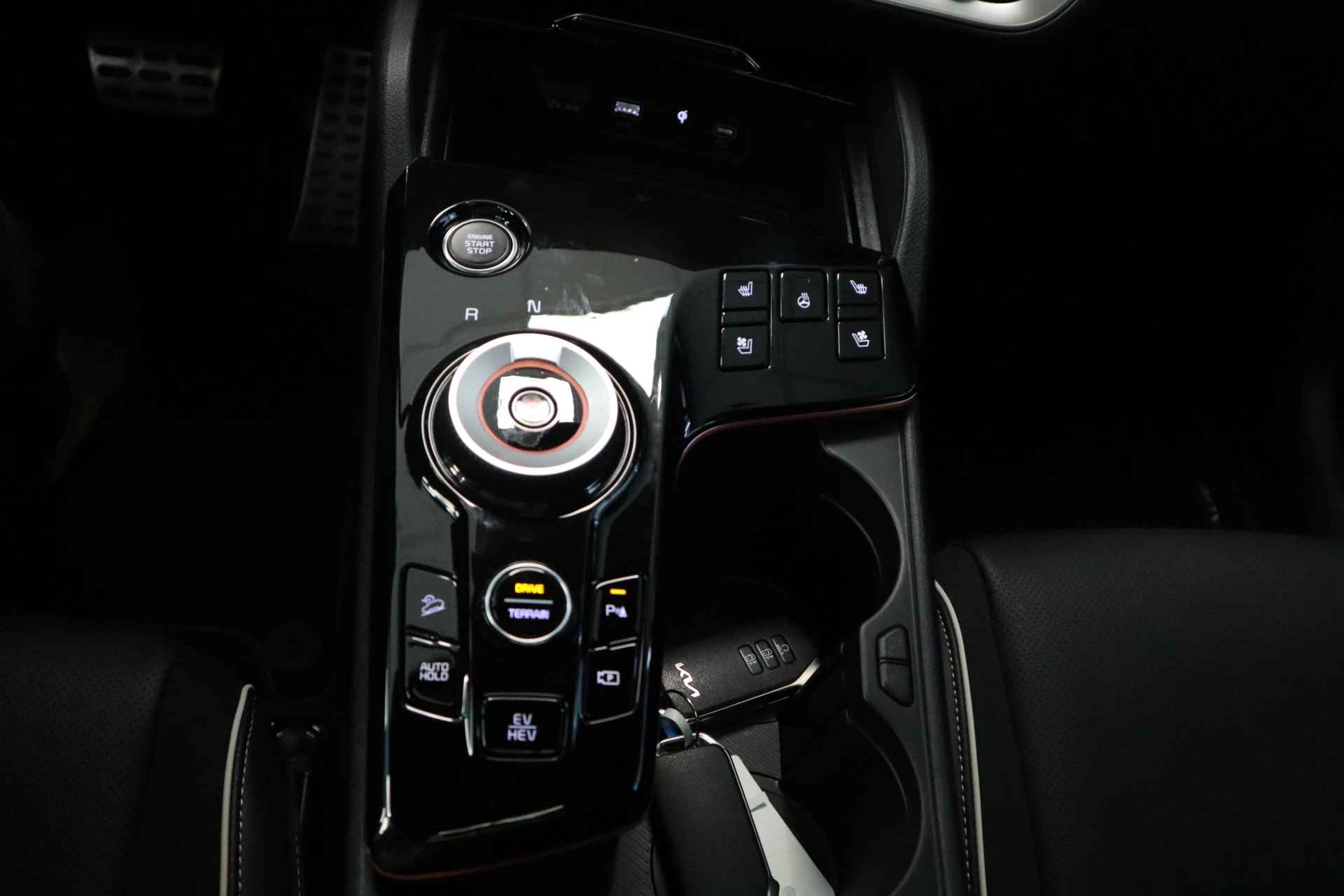 Kia Sportage 1.6 T-GDi Plug-in Hybrid AWD GT-PlusLine Panorama dak Leder interieur, Navigatie, VCP Apple Car play - 23/33