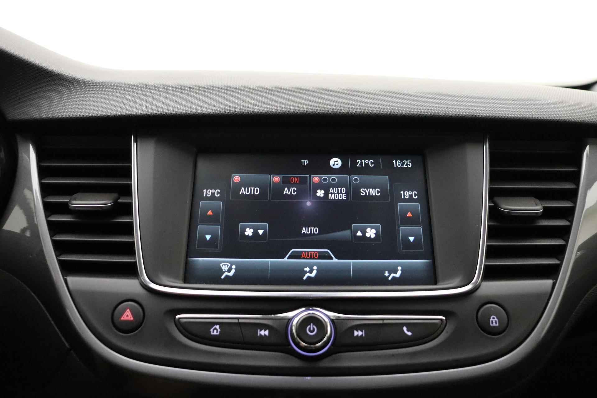 Opel Crossland 1.2 Turbo Elegance 130 PK Automaat | Navigatie via Apple Carplay | Climate control | Camera | Stoel & Stuurverwarming | Lichtmetalen velgen - 25/38