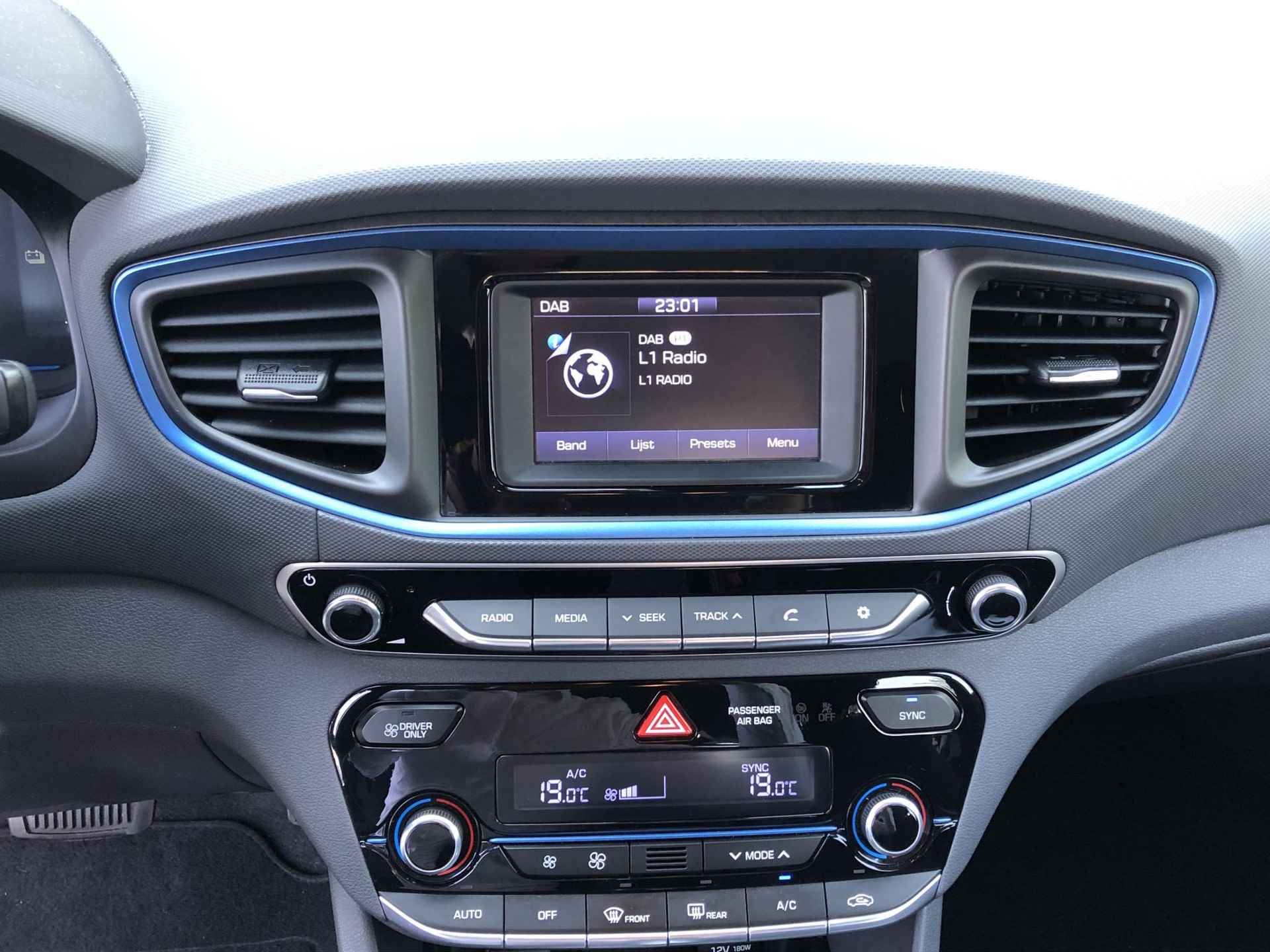 Hyundai IONIQ 1.6 140PK HYBRIDE AUTOMAAT GDi i-MOTION / Parkeercamera / Adaptive Cruise / Climate Control - 22/28