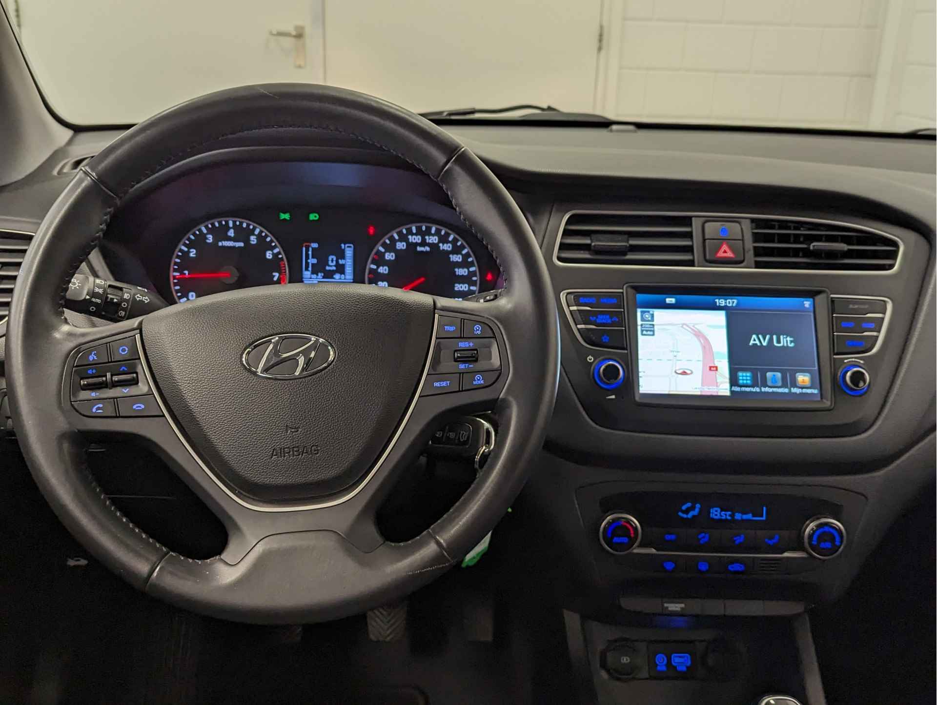 Hyundai i20 1.0 T-GDI Comfort AIRCO | PARKEERCAMERA | UNIEKE LAGE KMSTAND! - 6/41