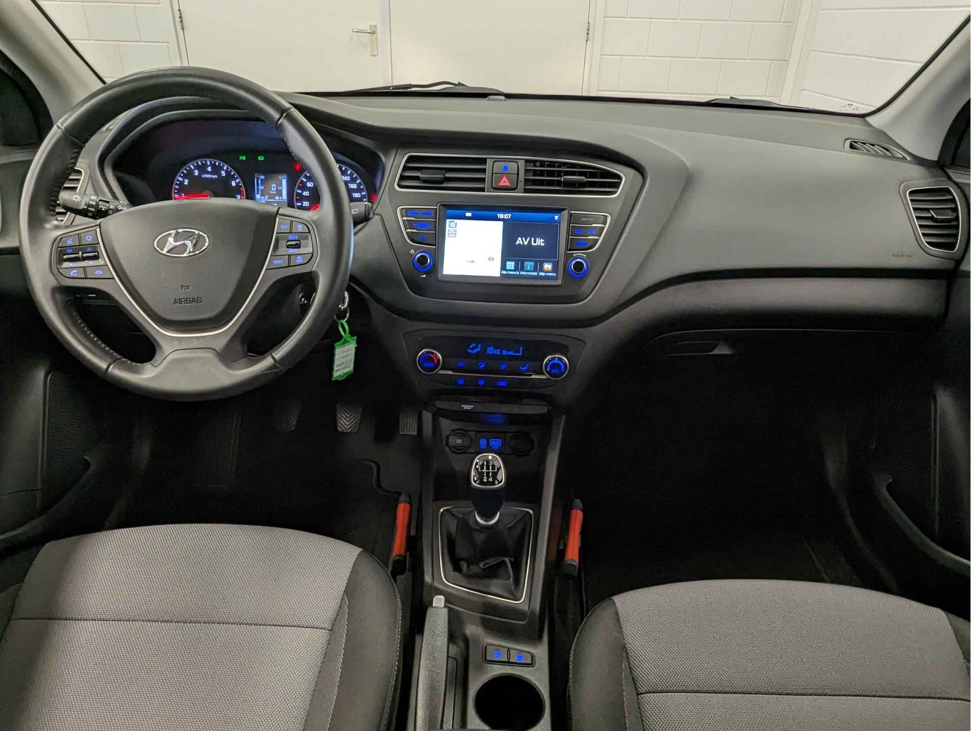 Hyundai i20 1.0 T-GDI Comfort AIRCO | PARKEERCAMERA | UNIEKE LAGE KMSTAND! - 15/41