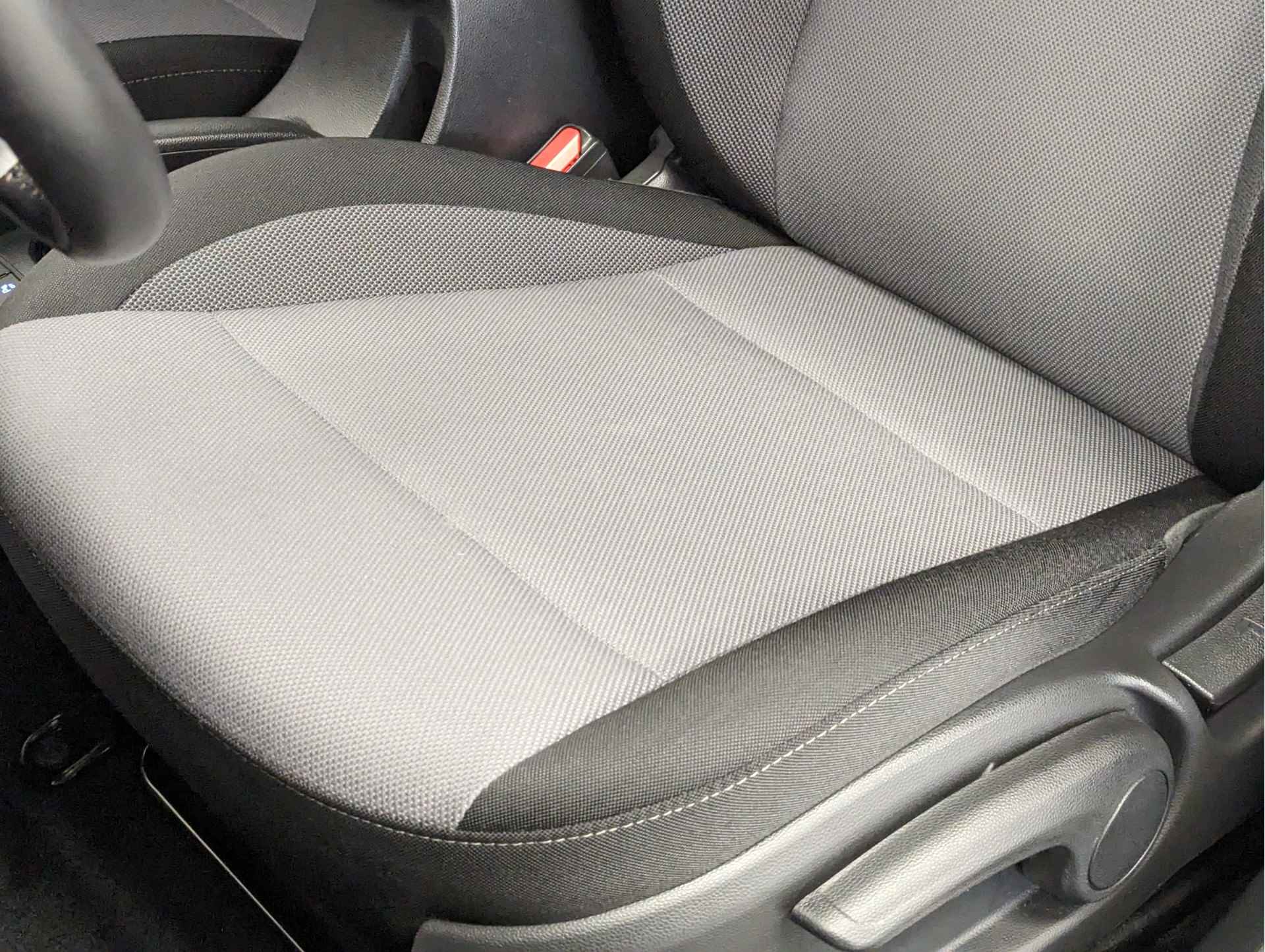 Hyundai i20 1.0 T-GDI Comfort AIRCO | PARKEERCAMERA | UNIEKE LAGE KMSTAND! - 18/41