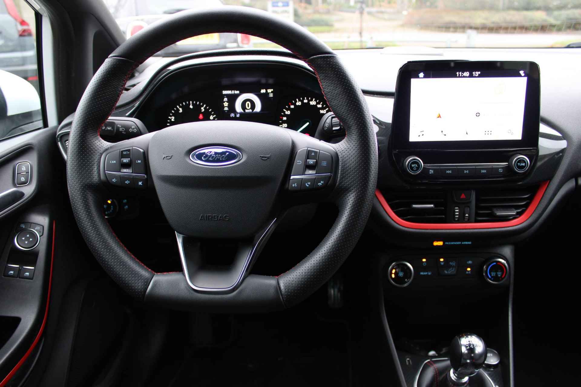 Ford Fiesta 1.0 EcoBoost 100 ST-Line | 5-Deurs | Navigatie | Cruise Control | Trekhaak | All-Season banden - 27/37