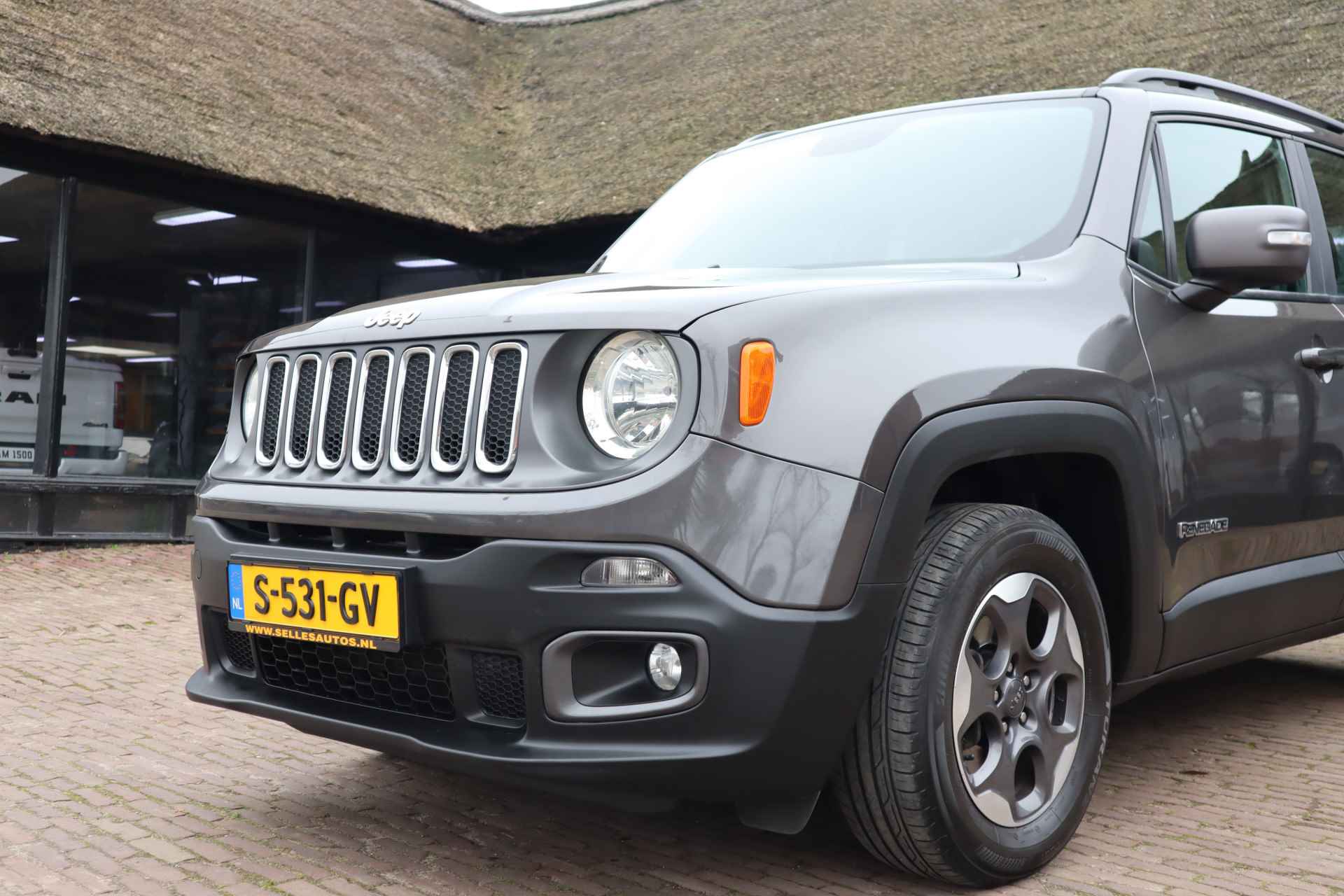 Jeep Renegade 1.6 E-Torq Longitude | DAB Radio | Parkeersensoren - 19/40