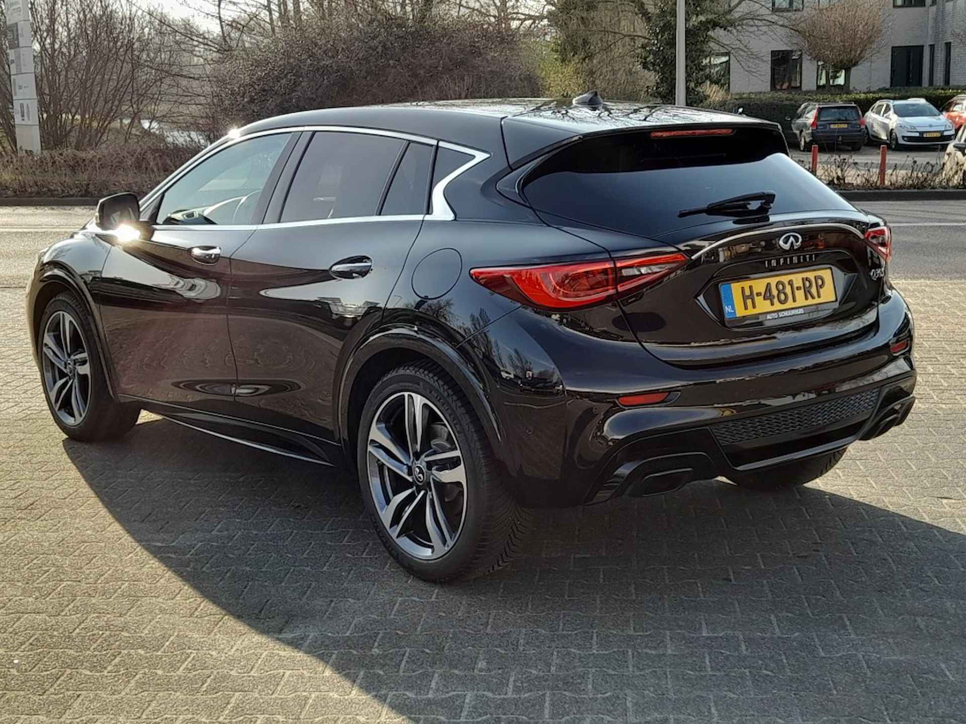 INFINITI Q30 1.6T SPORT AUTOMAAT CAMERA - 4/37